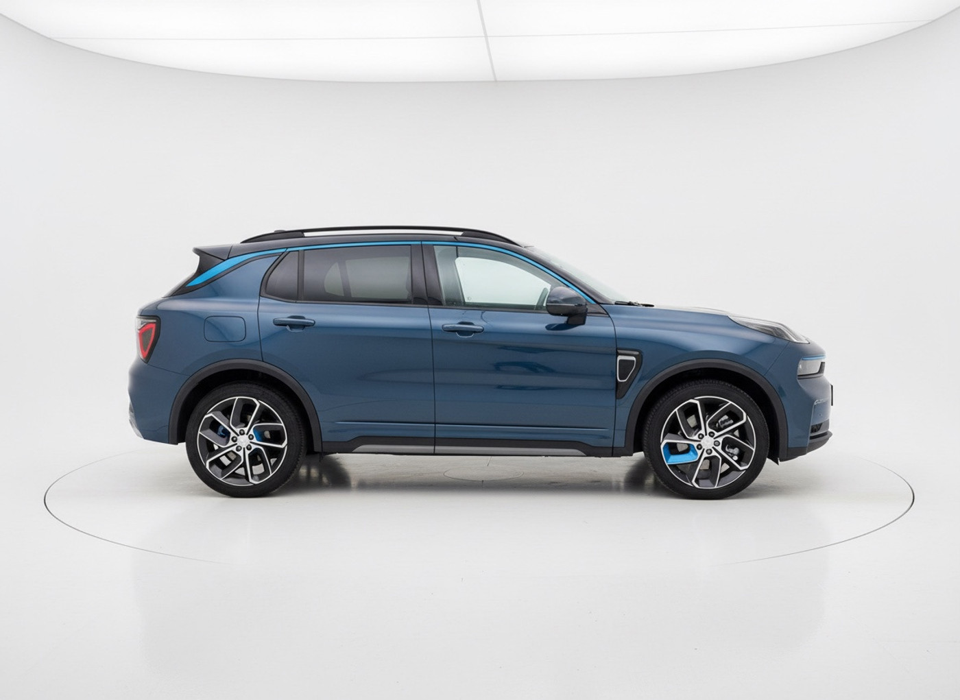 Foto van Lynk&co LYNK & Co 01