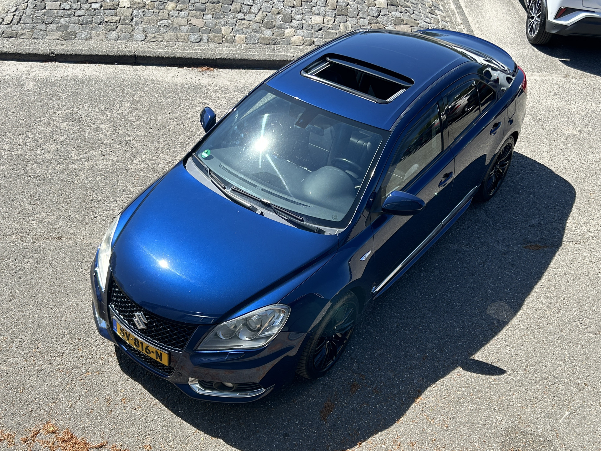 Foto van Suzuki Kizashi