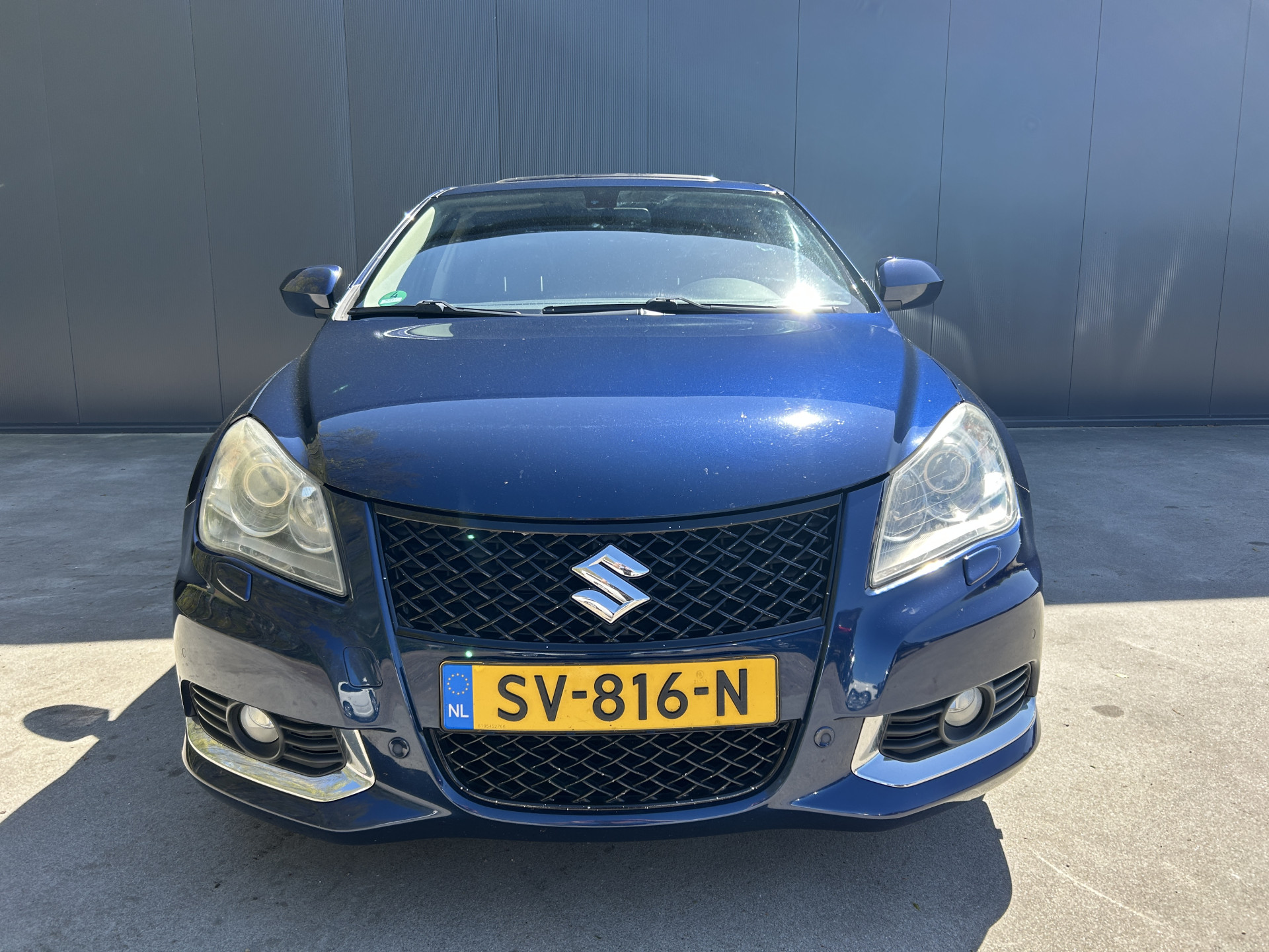 Foto van Suzuki Kizashi