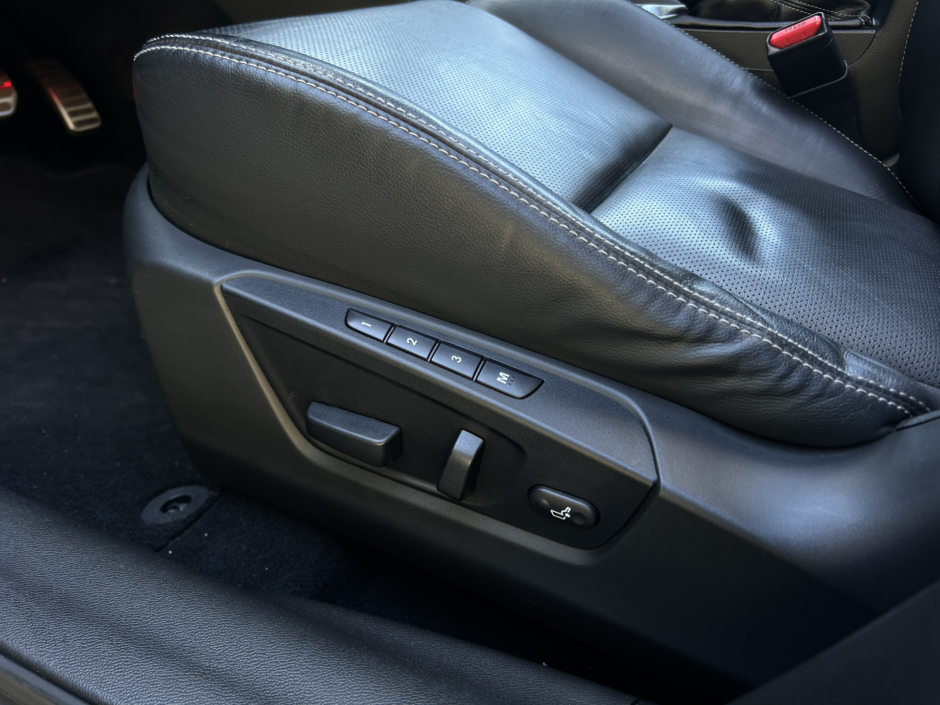 Foto van Suzuki Kizashi
