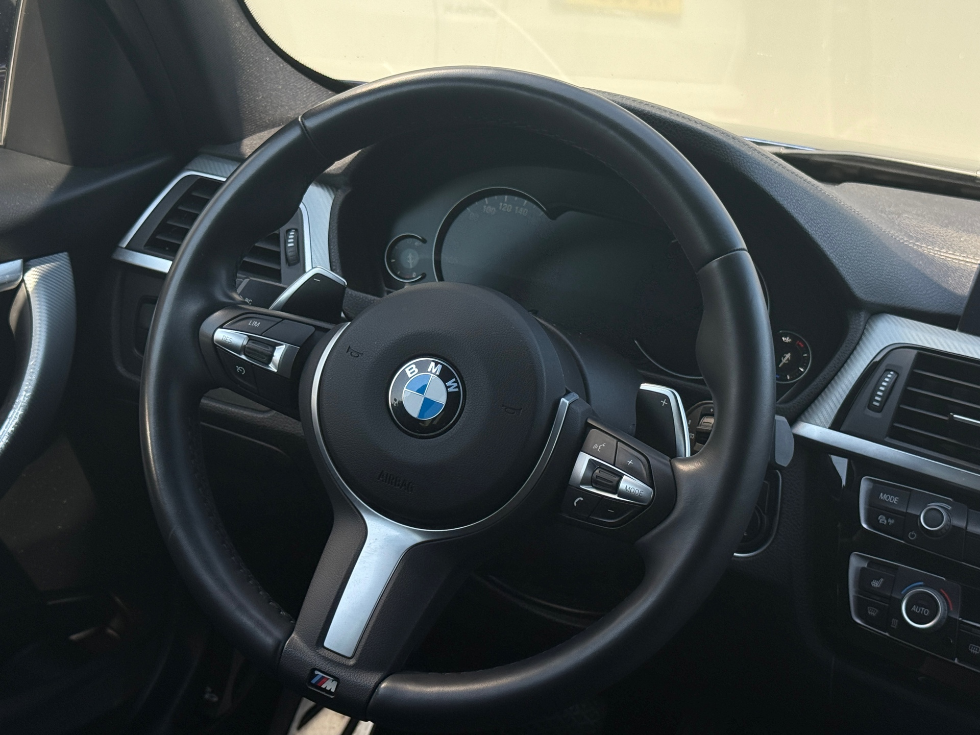 Foto van BMW 320i