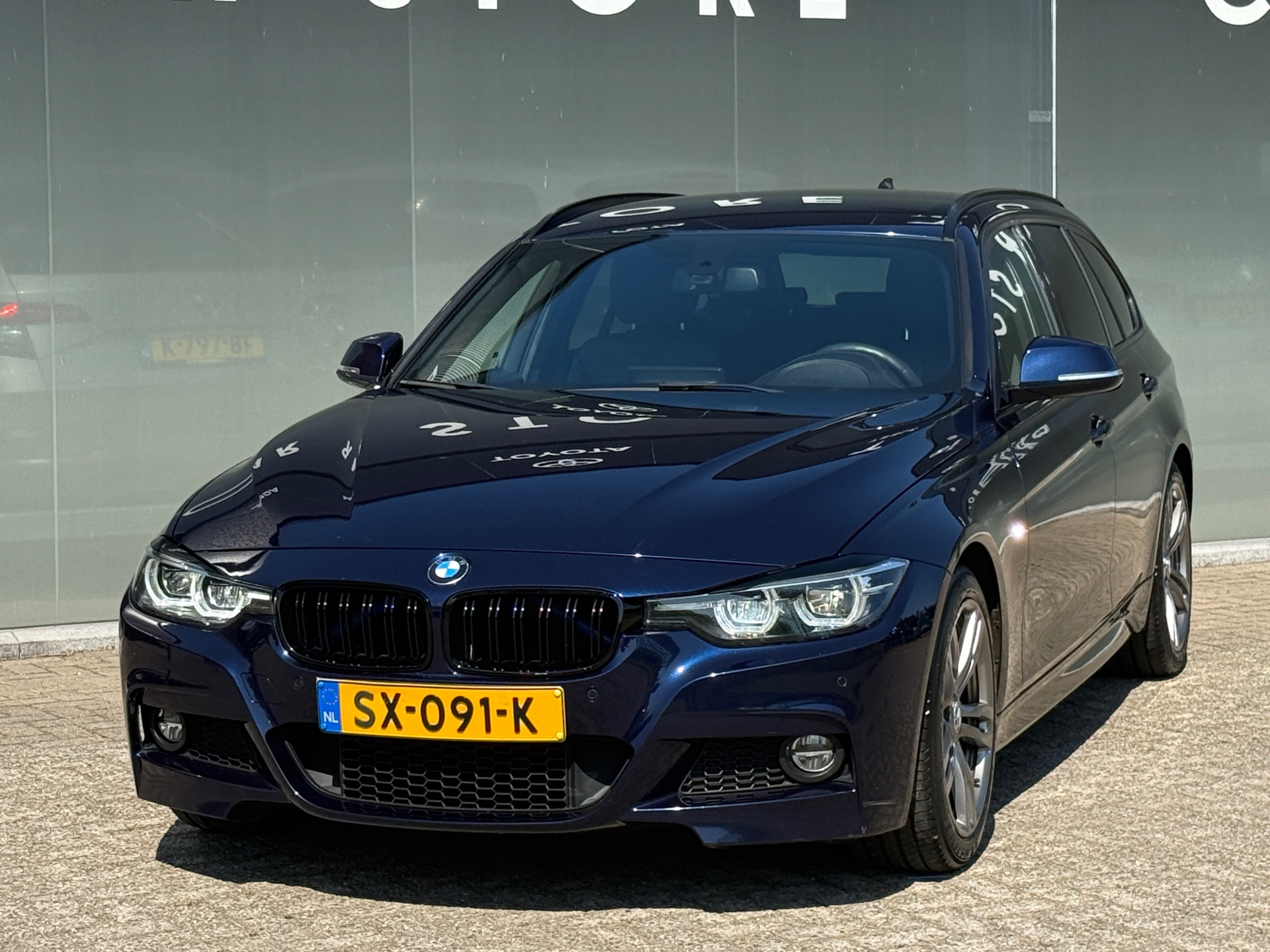 Foto van BMW 320i
