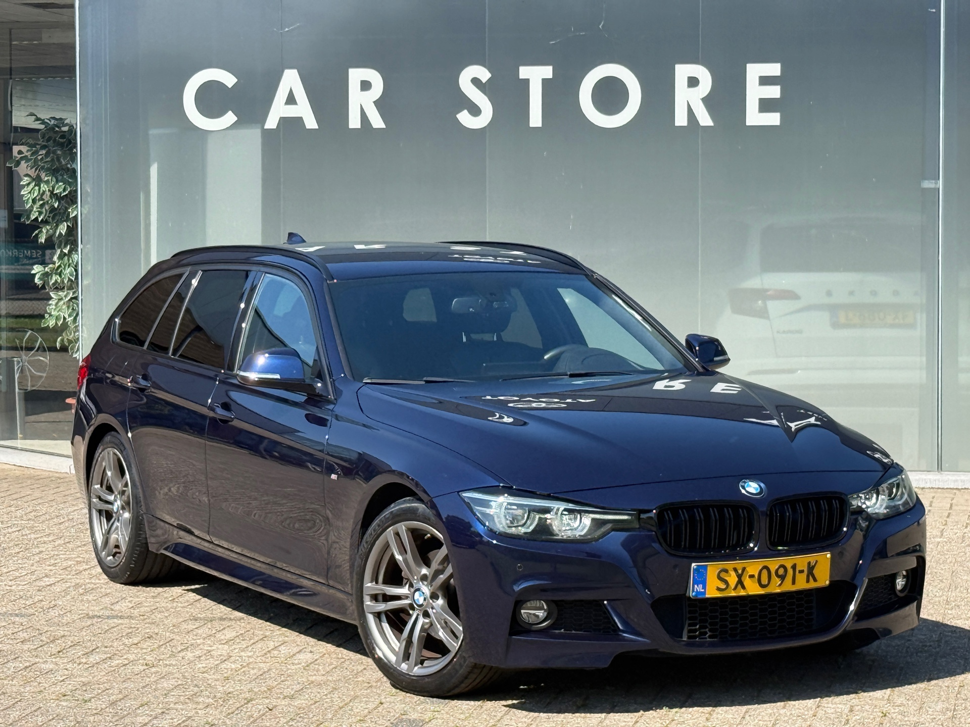 Foto van BMW 320i
