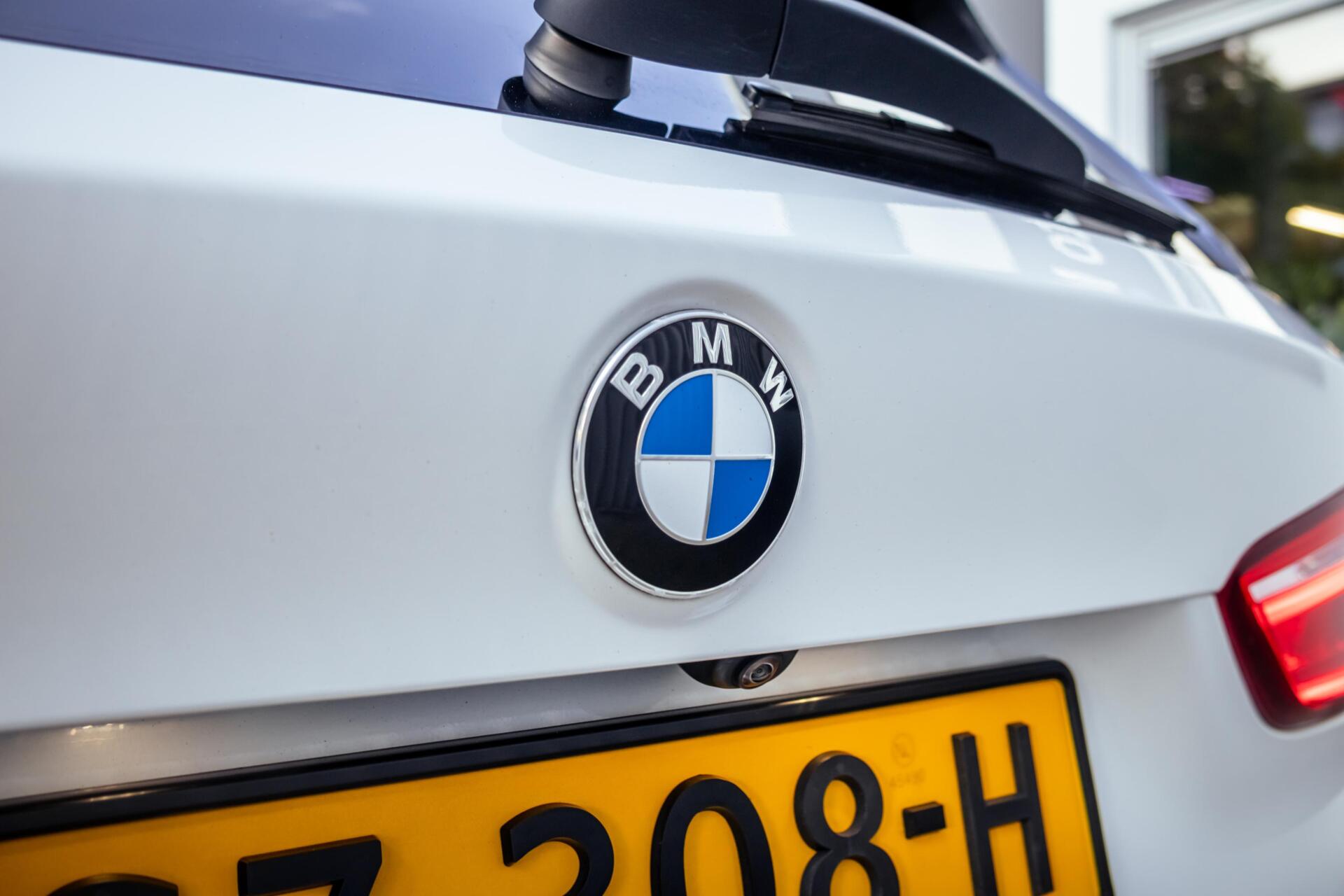 Foto van BMW X1 Xdrive20i