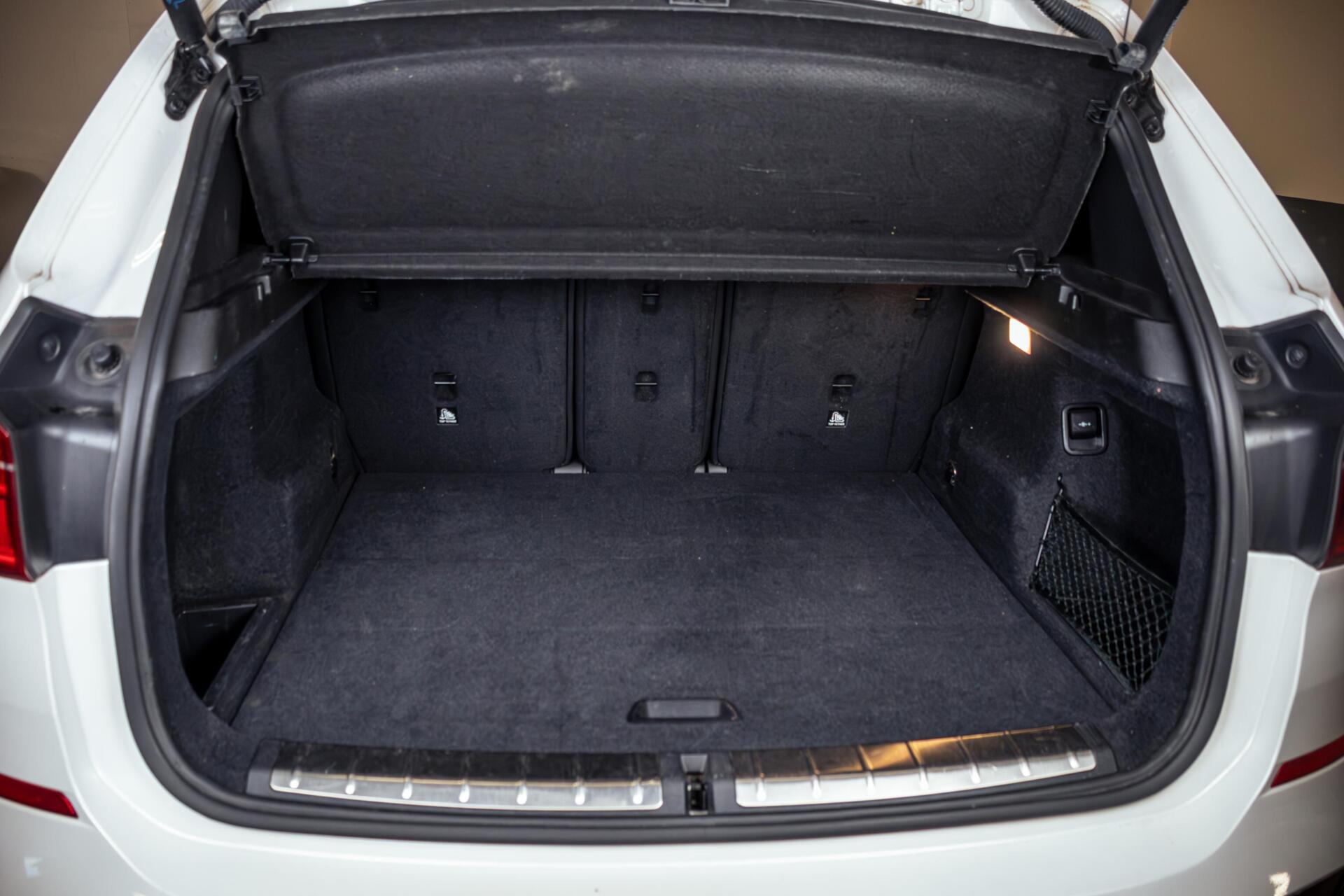 Foto van BMW X1 Xdrive20i