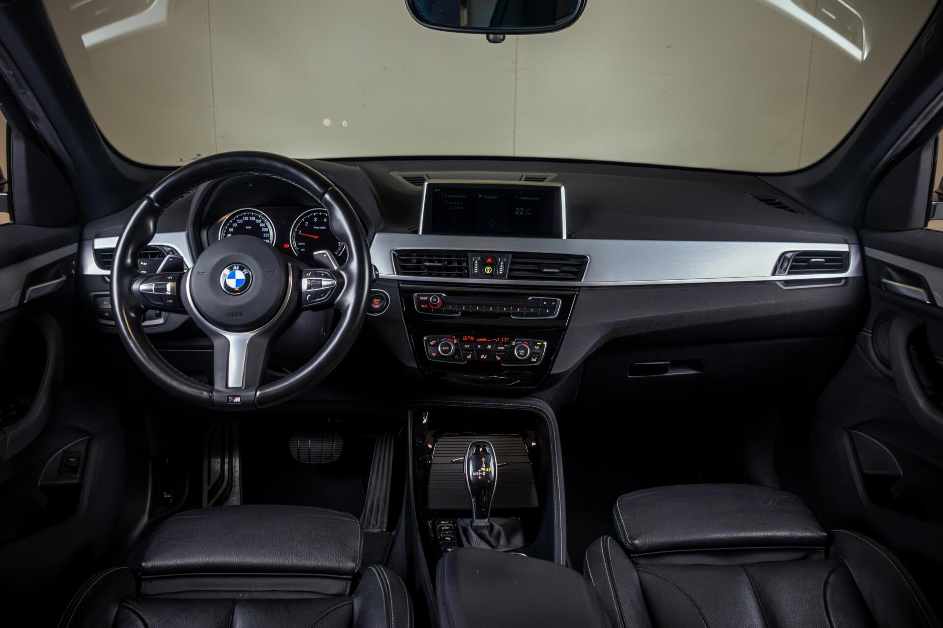 Foto van BMW X1 Xdrive20i