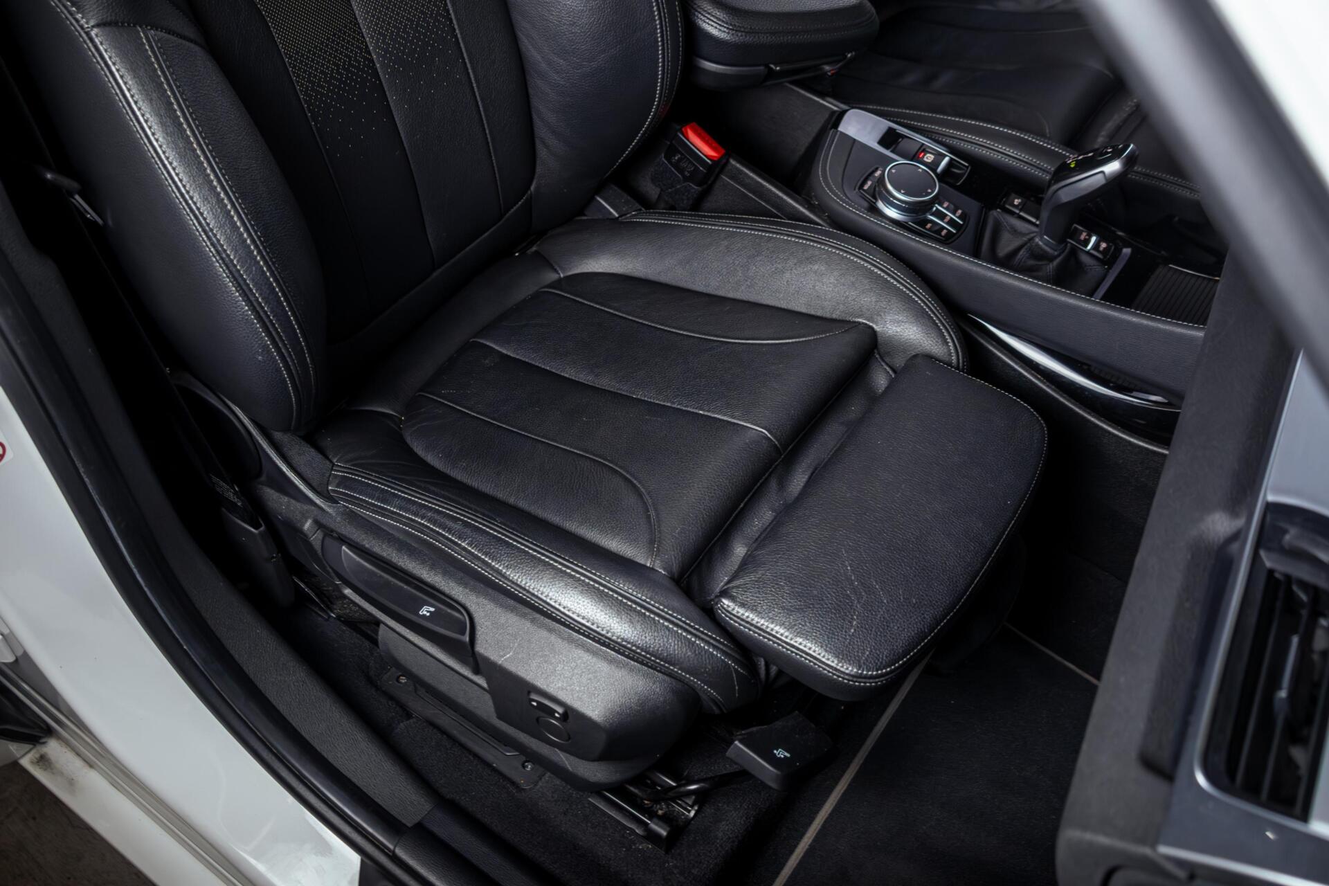 Foto van BMW X1 Xdrive20i