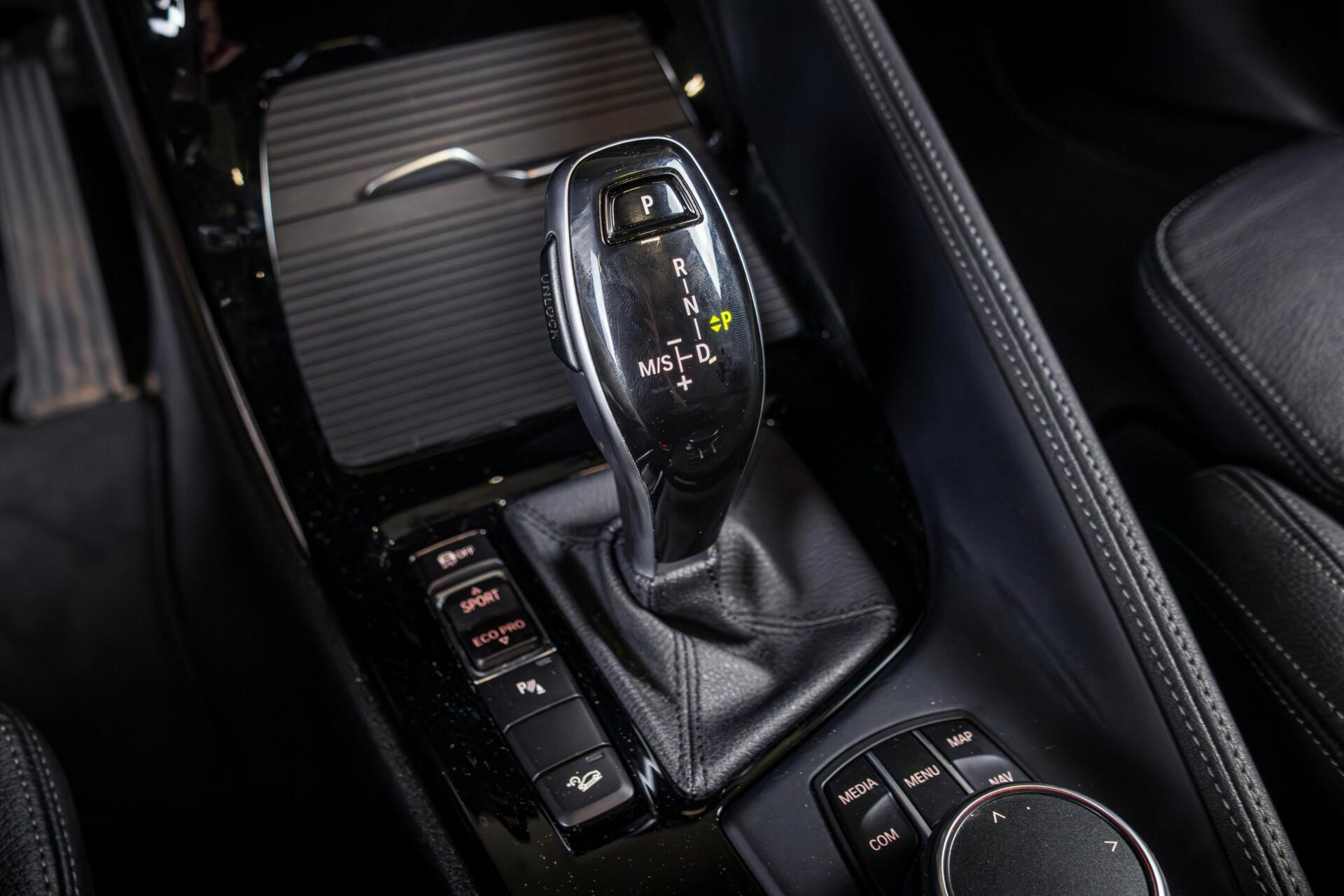 Foto van BMW X1 Xdrive20i