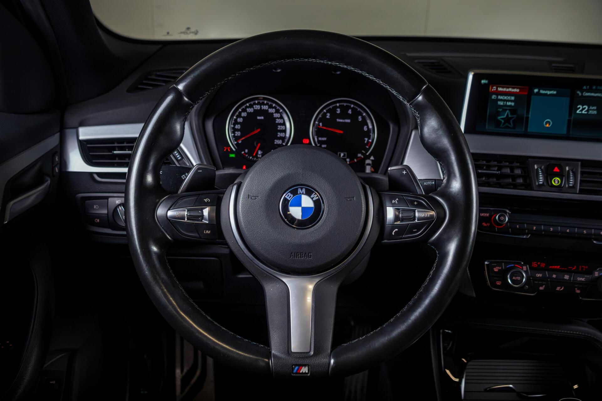 Foto van BMW X1 Xdrive20i