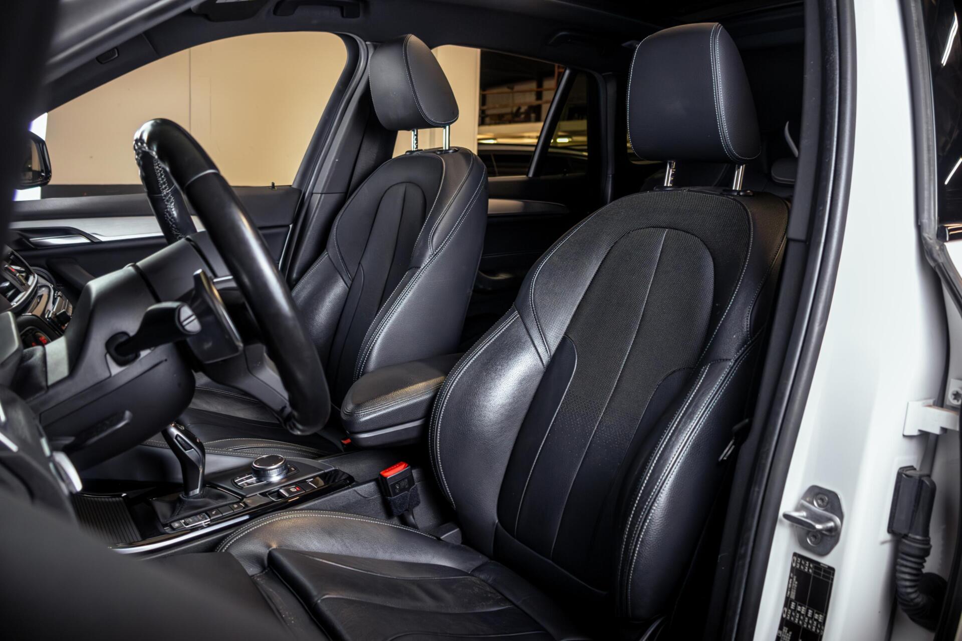 Foto van BMW X1 Xdrive20i
