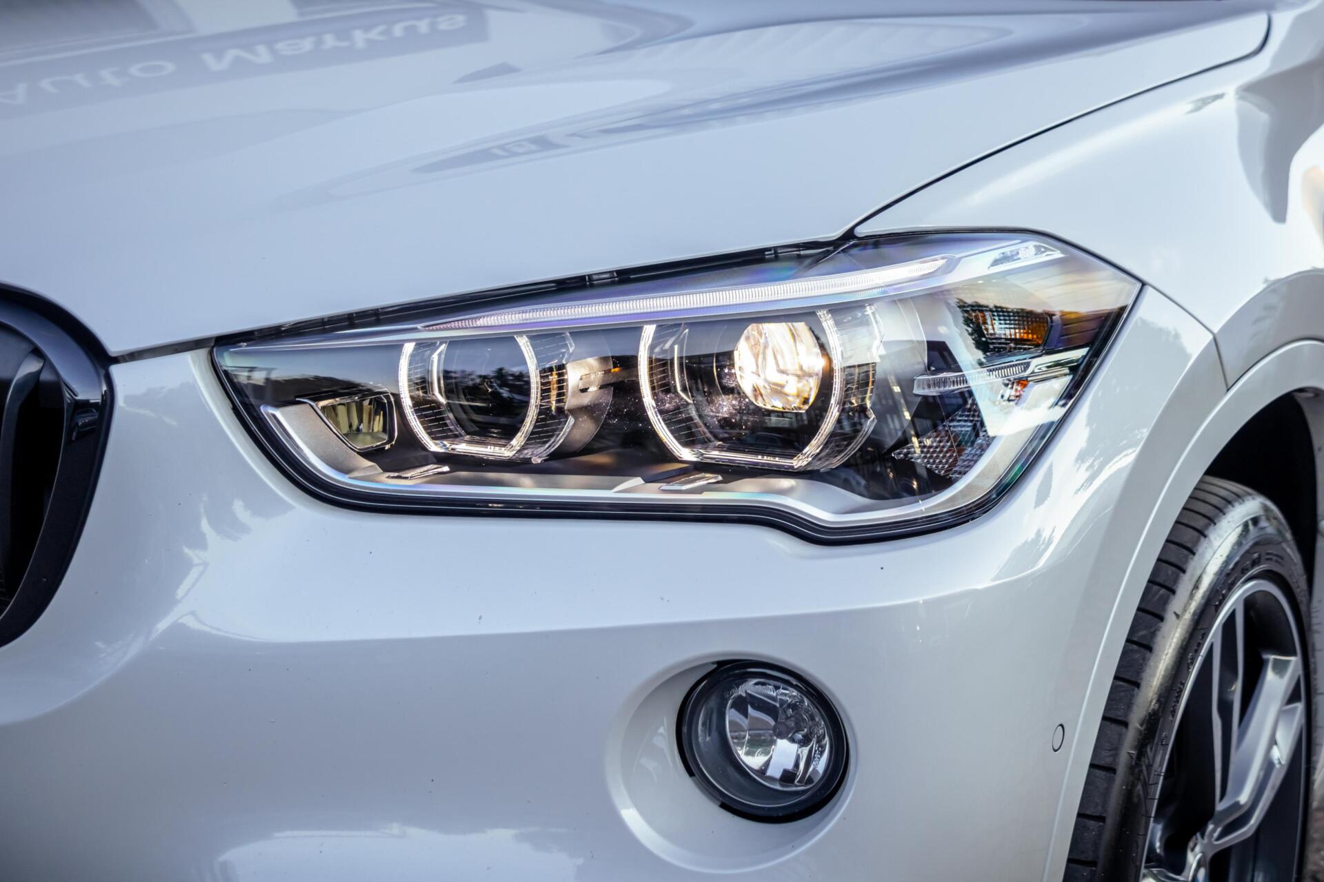 Foto van BMW X1 Xdrive20i
