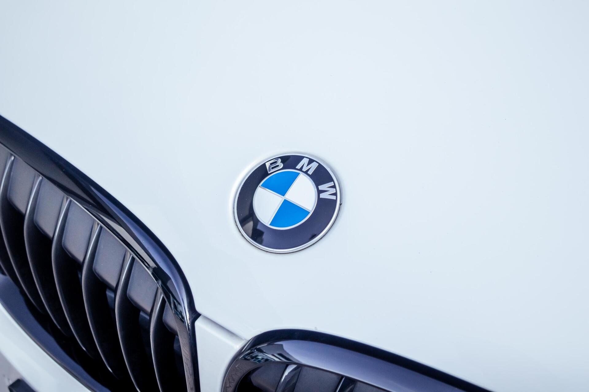 Foto van BMW X1 Xdrive20i