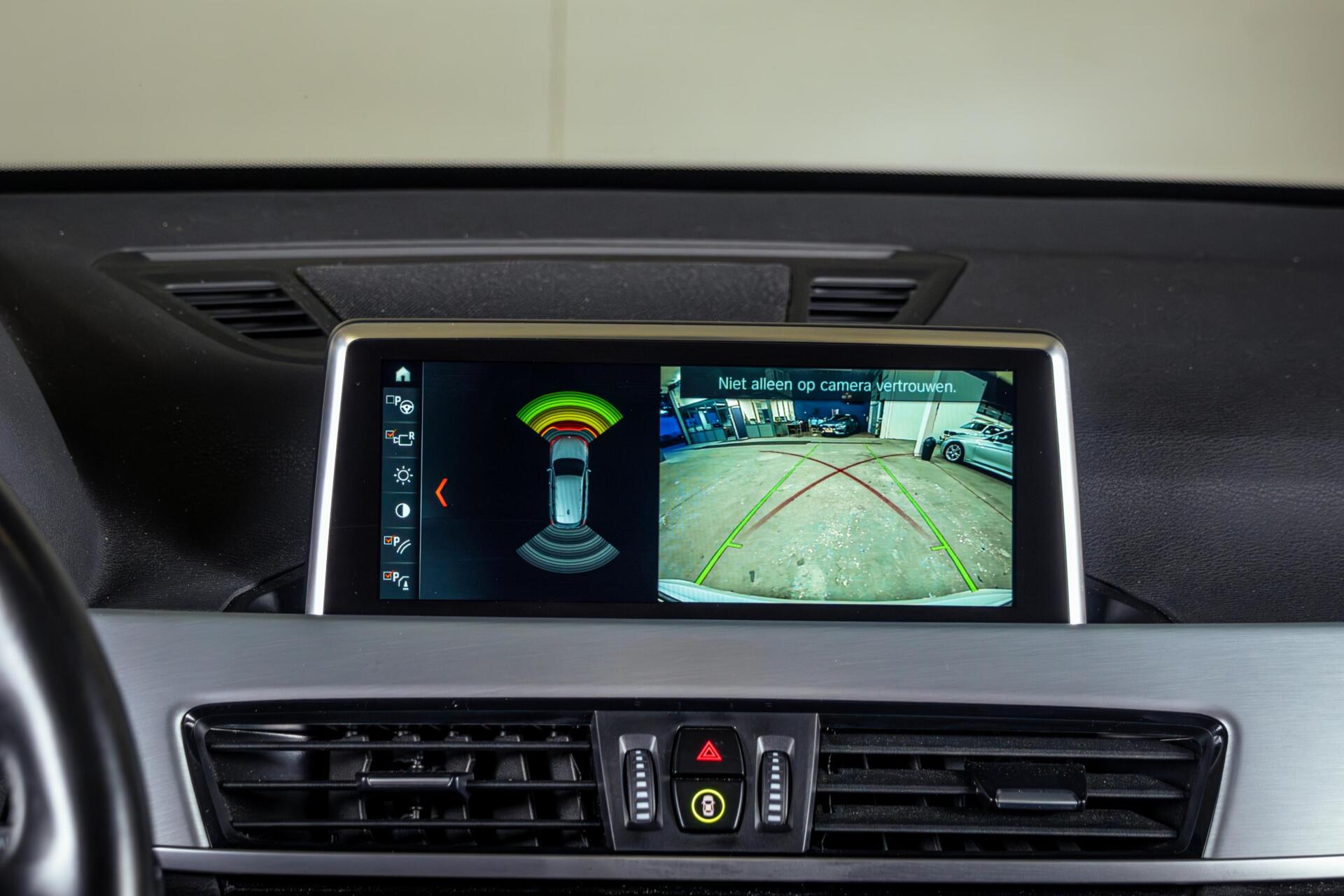 Foto van BMW X1 Xdrive20i