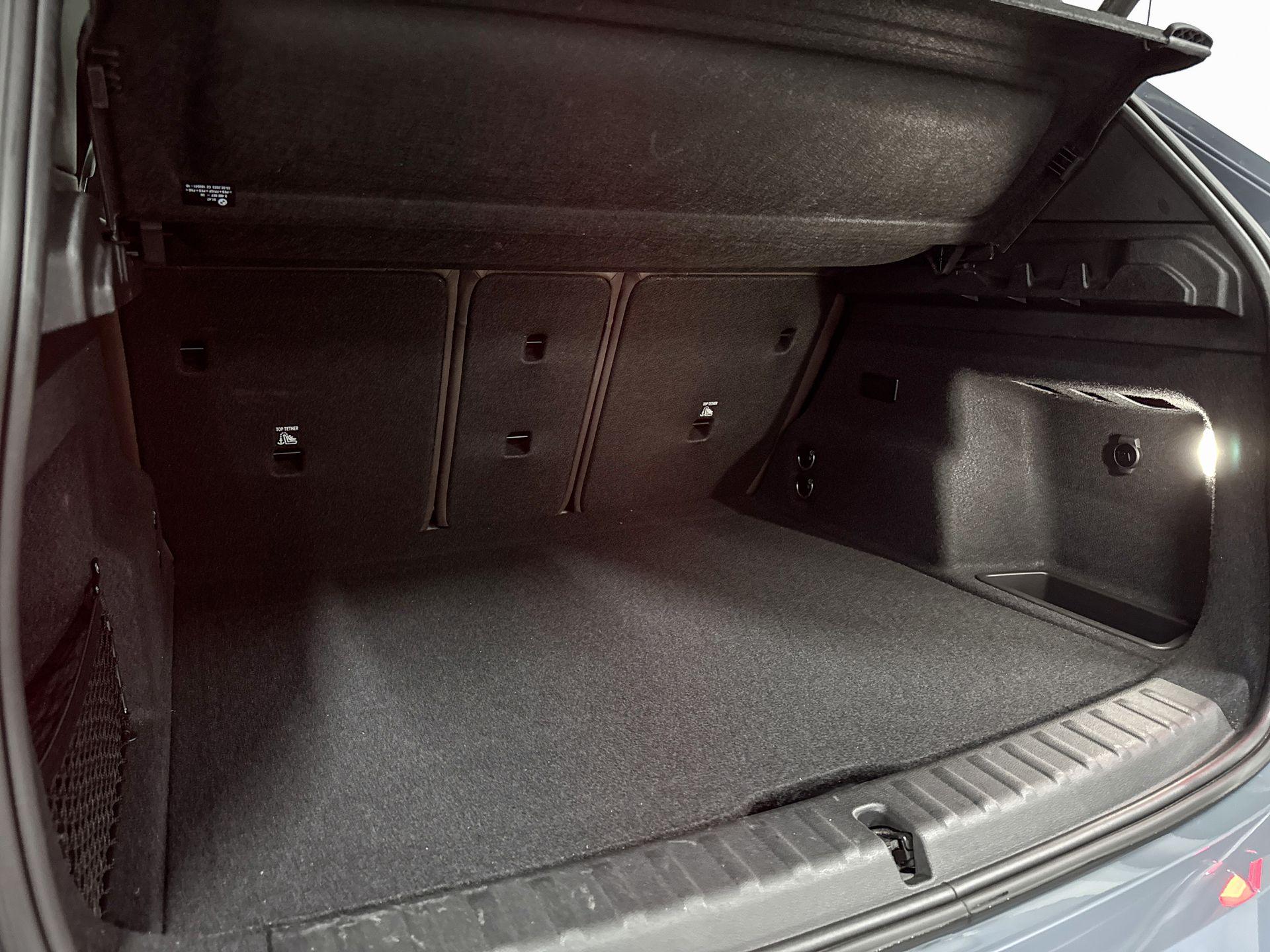 Foto van BMW Ix1 Xdrive30