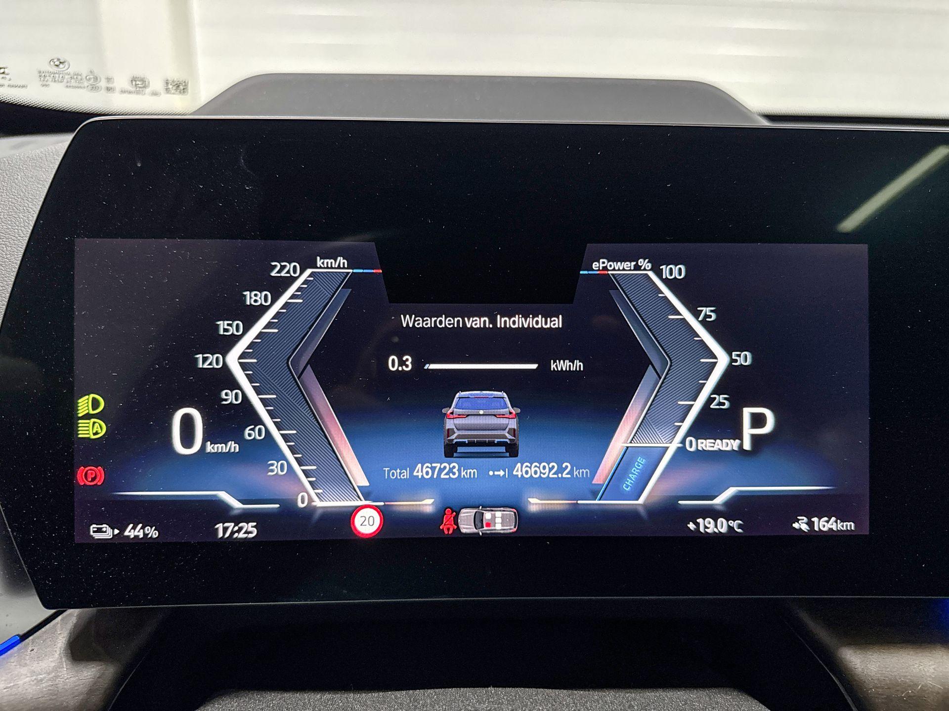 Foto van BMW Ix1 Xdrive30