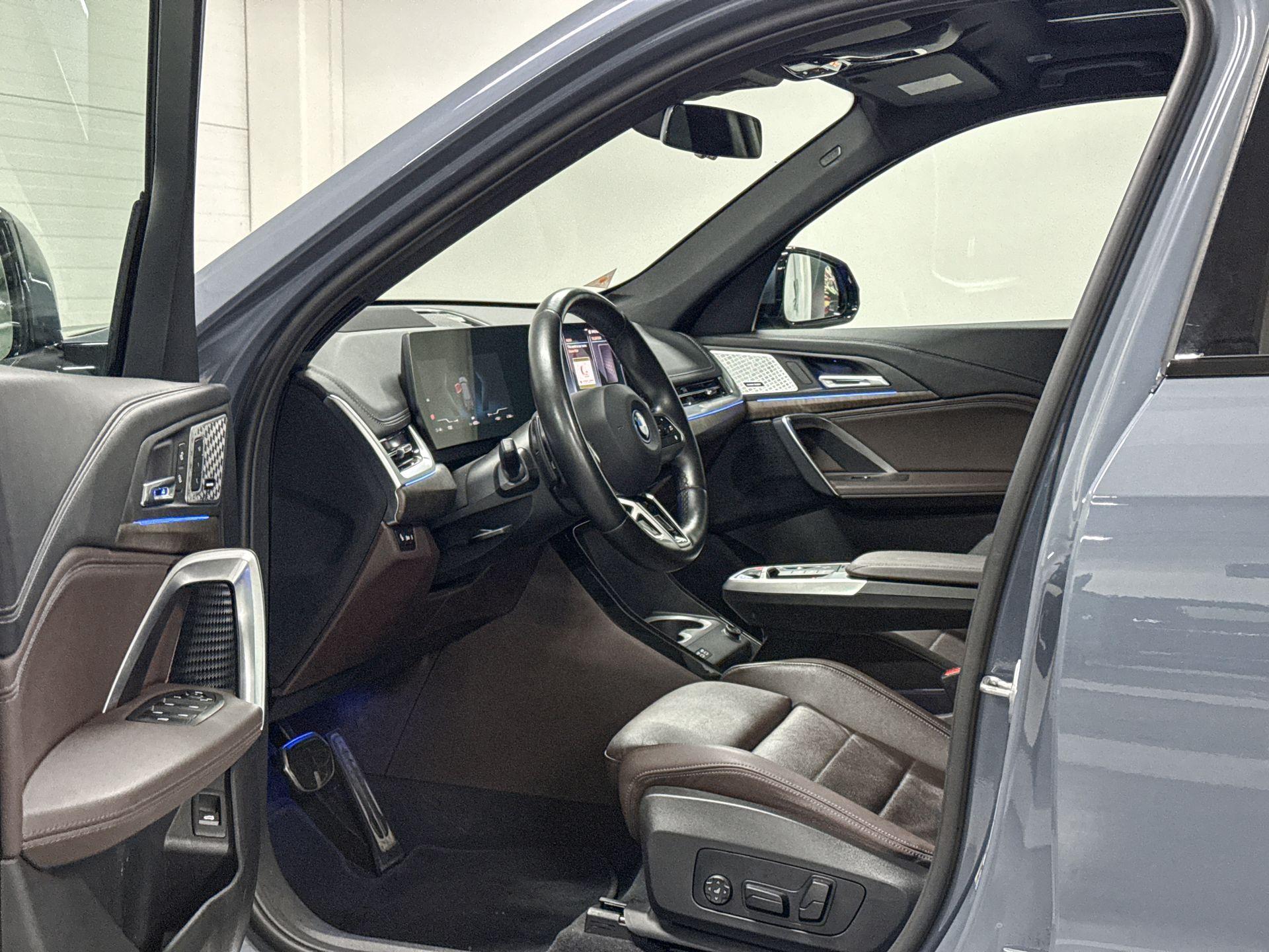 Foto van BMW Ix1 Xdrive30