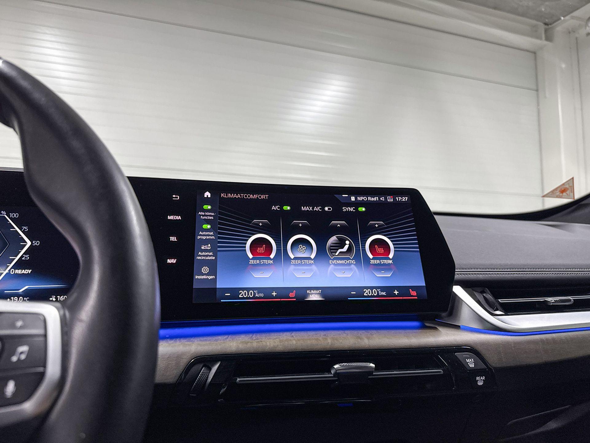 Foto van BMW Ix1 Xdrive30