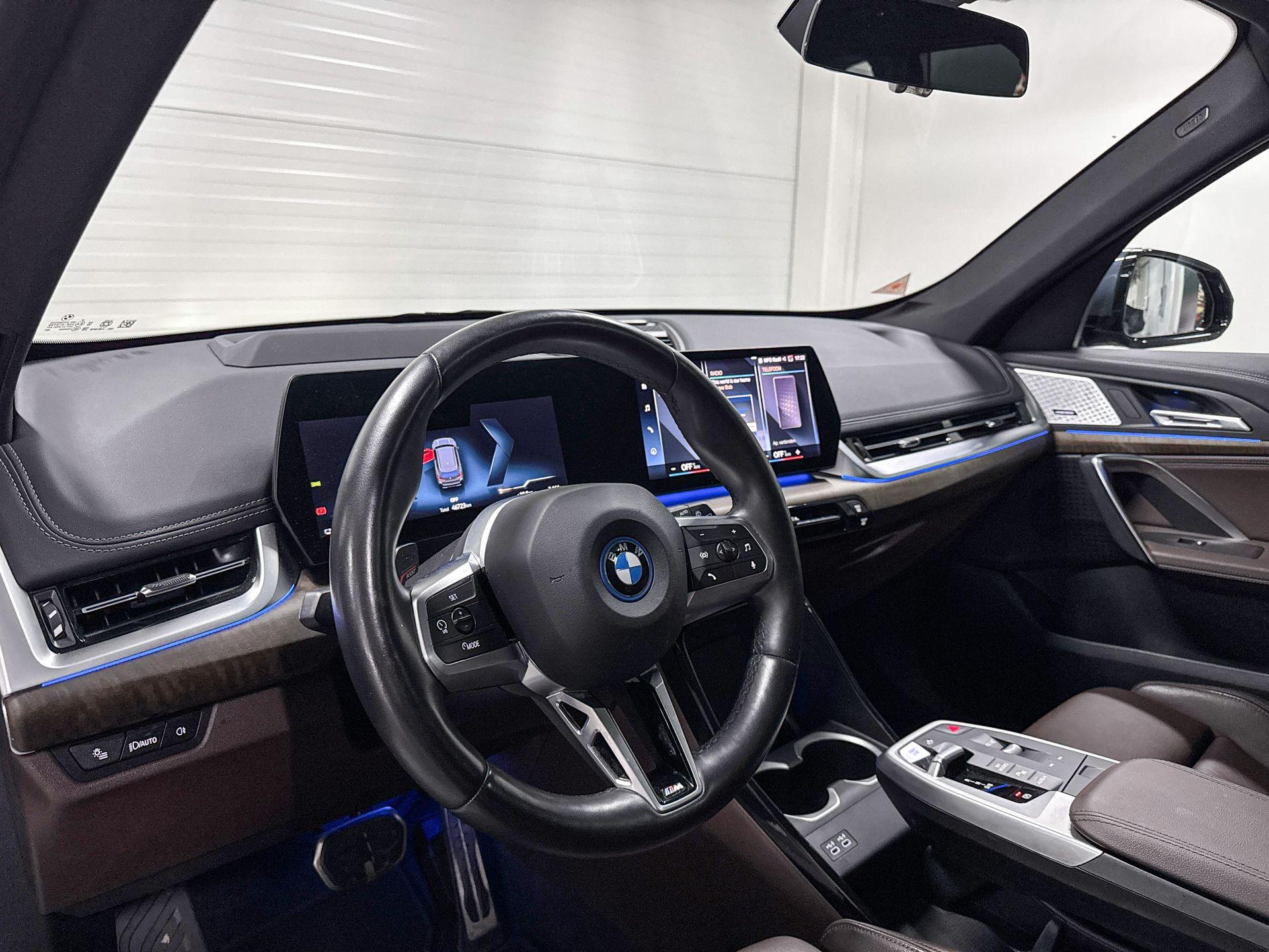 Foto van BMW Ix1 Xdrive30