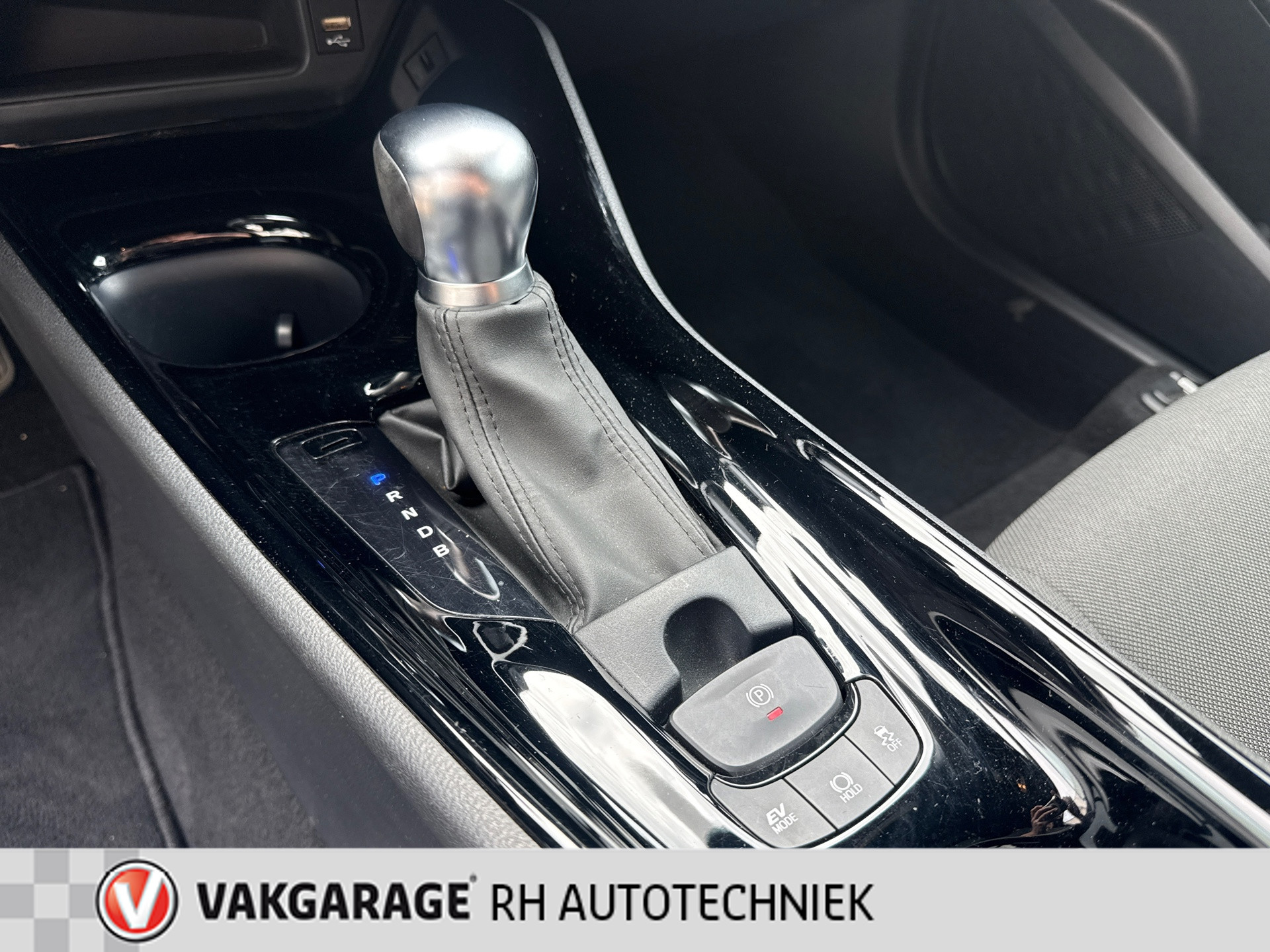 Foto van Toyota Toyota C-hr