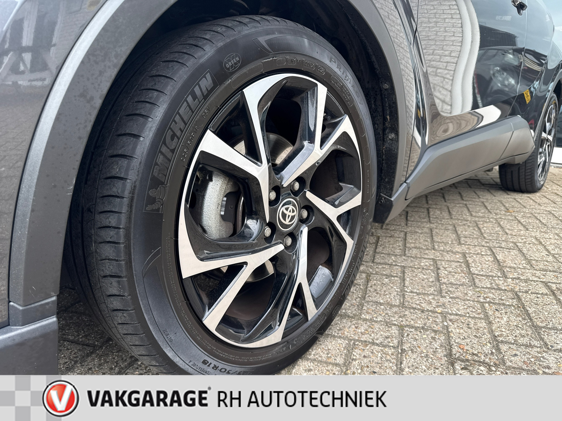 Foto van Toyota Toyota C-hr