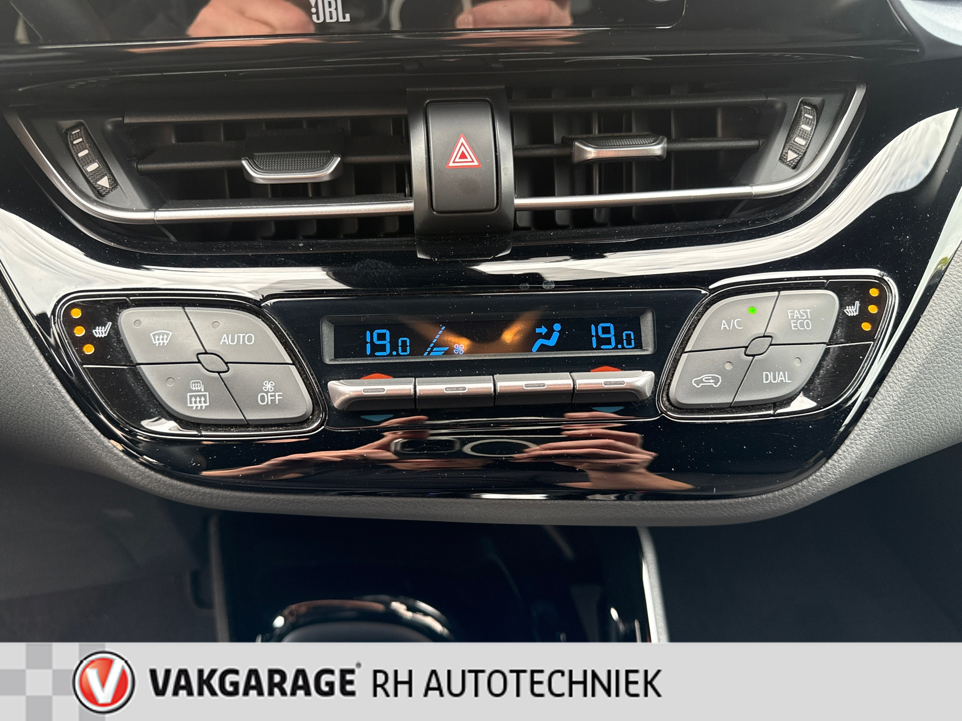 Foto van Toyota Toyota C-hr