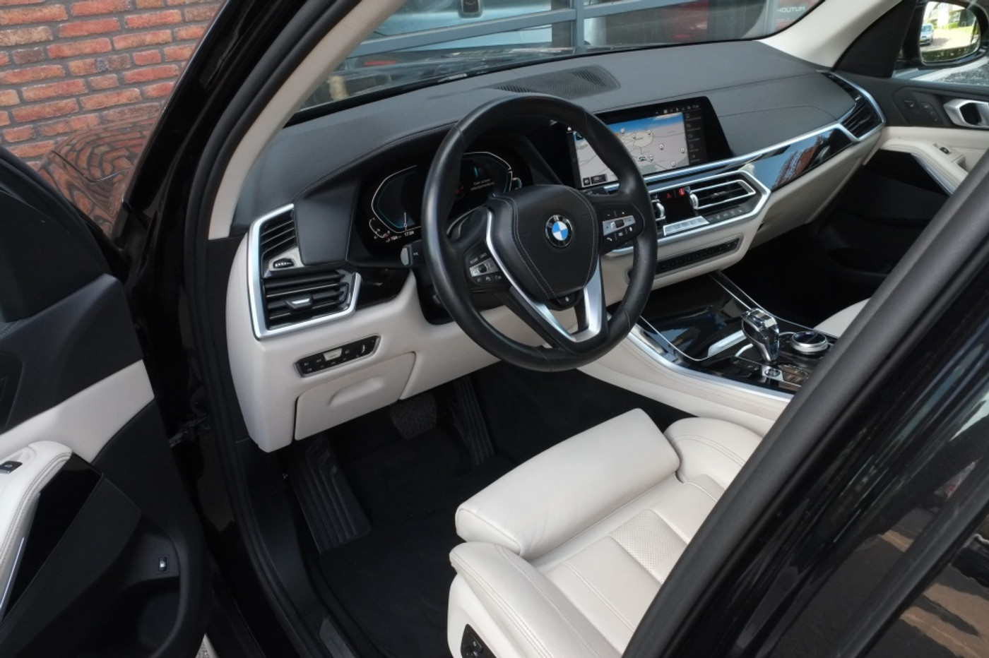 Foto van BMW X5 Xdrive45e