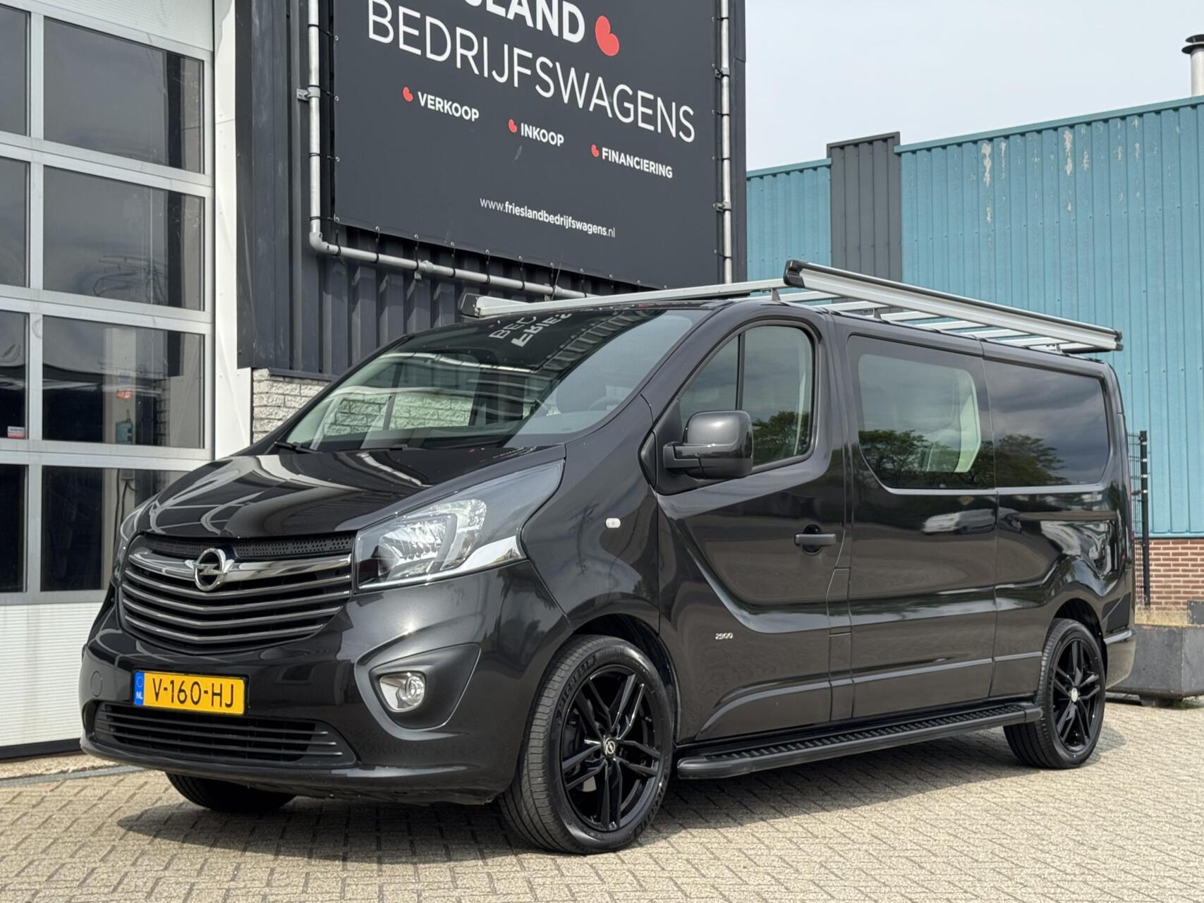 Foto van Opel Vivaro-b