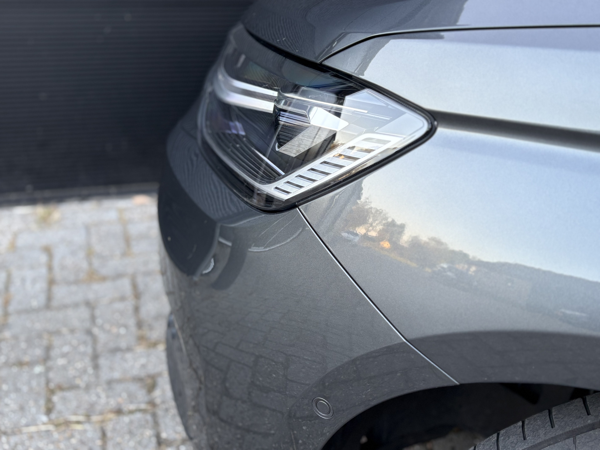 Foto van Volkswagen Caddy Modified Partition Wall