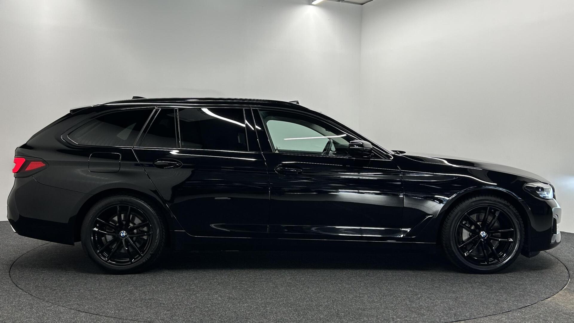 Foto van BMW 530e