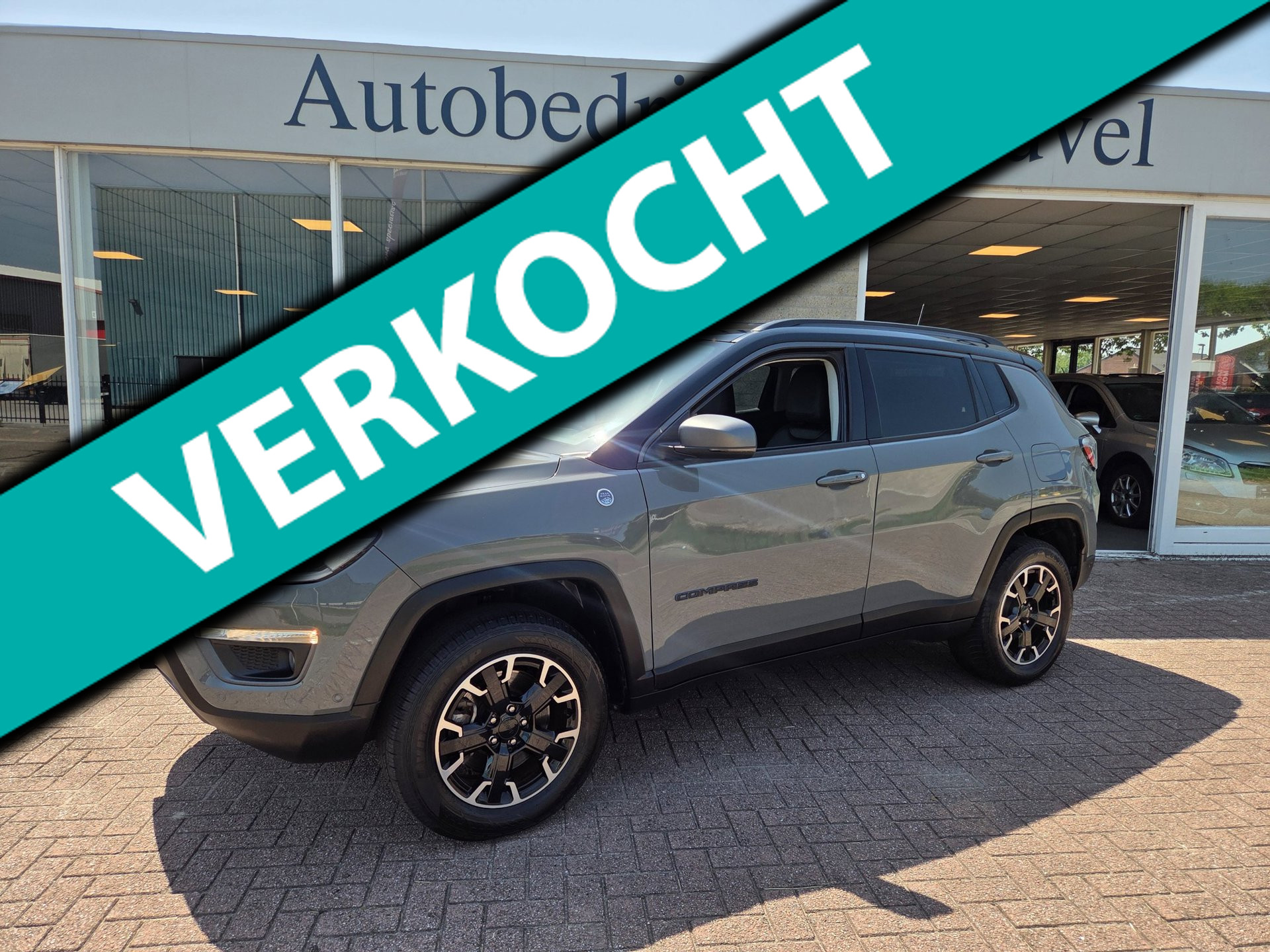 Foto van JEEP COMPASS