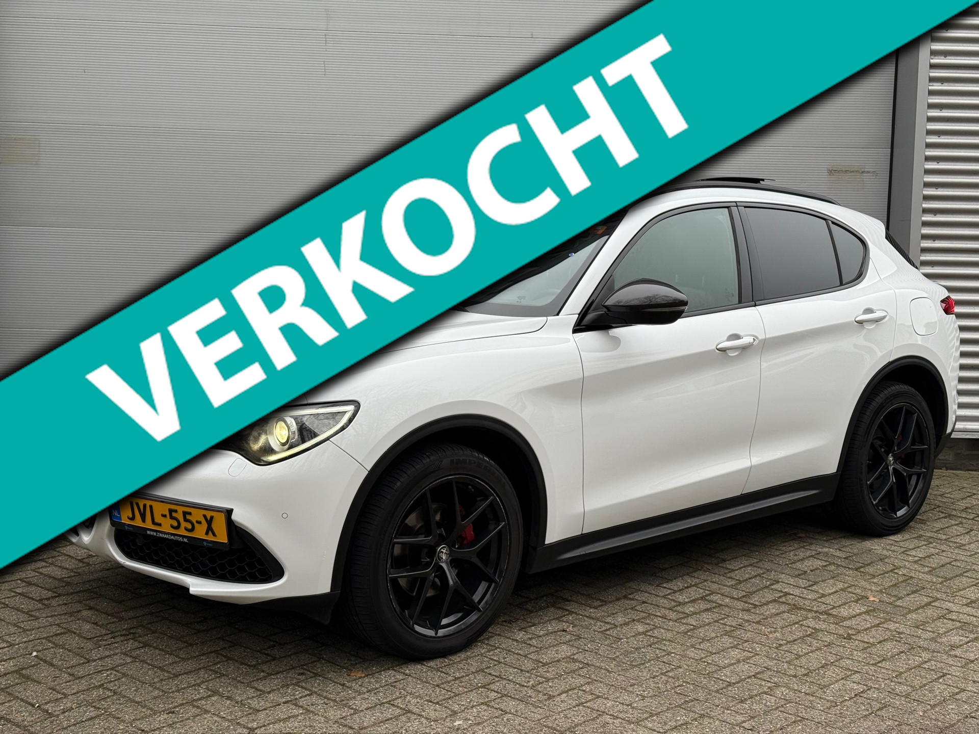 Alfa Romeo Stelvio 2.0 T AWD B-Tech l Pano l VDOH l Volleder l Camera l ACC l 2019 - voorkant