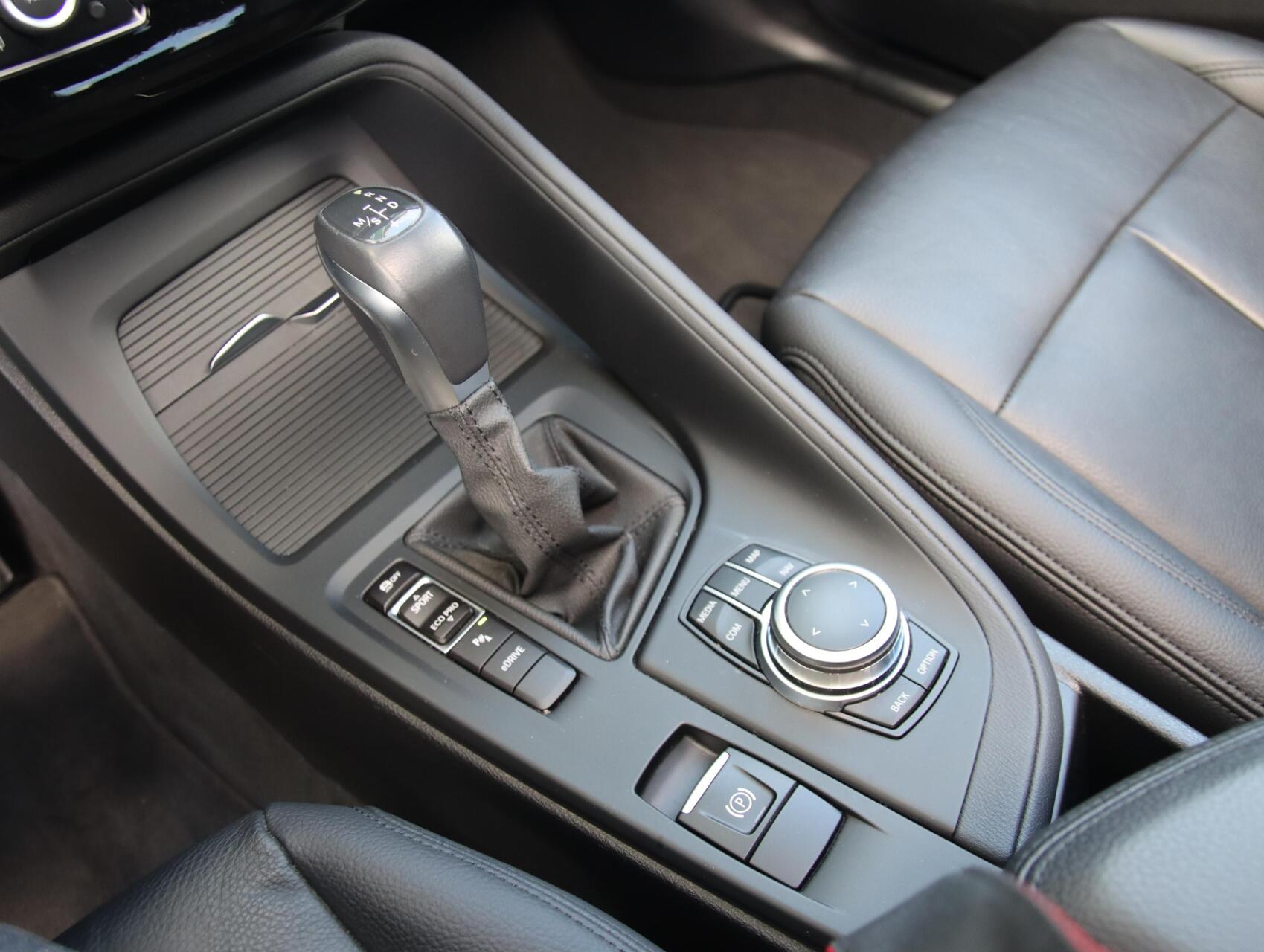 Foto van BMW X1 Xdrive25e