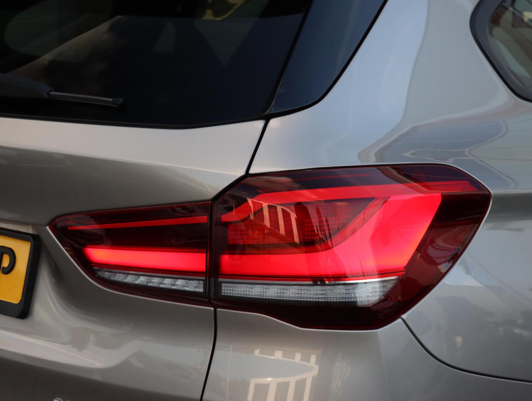 Foto van BMW X1 Xdrive25e