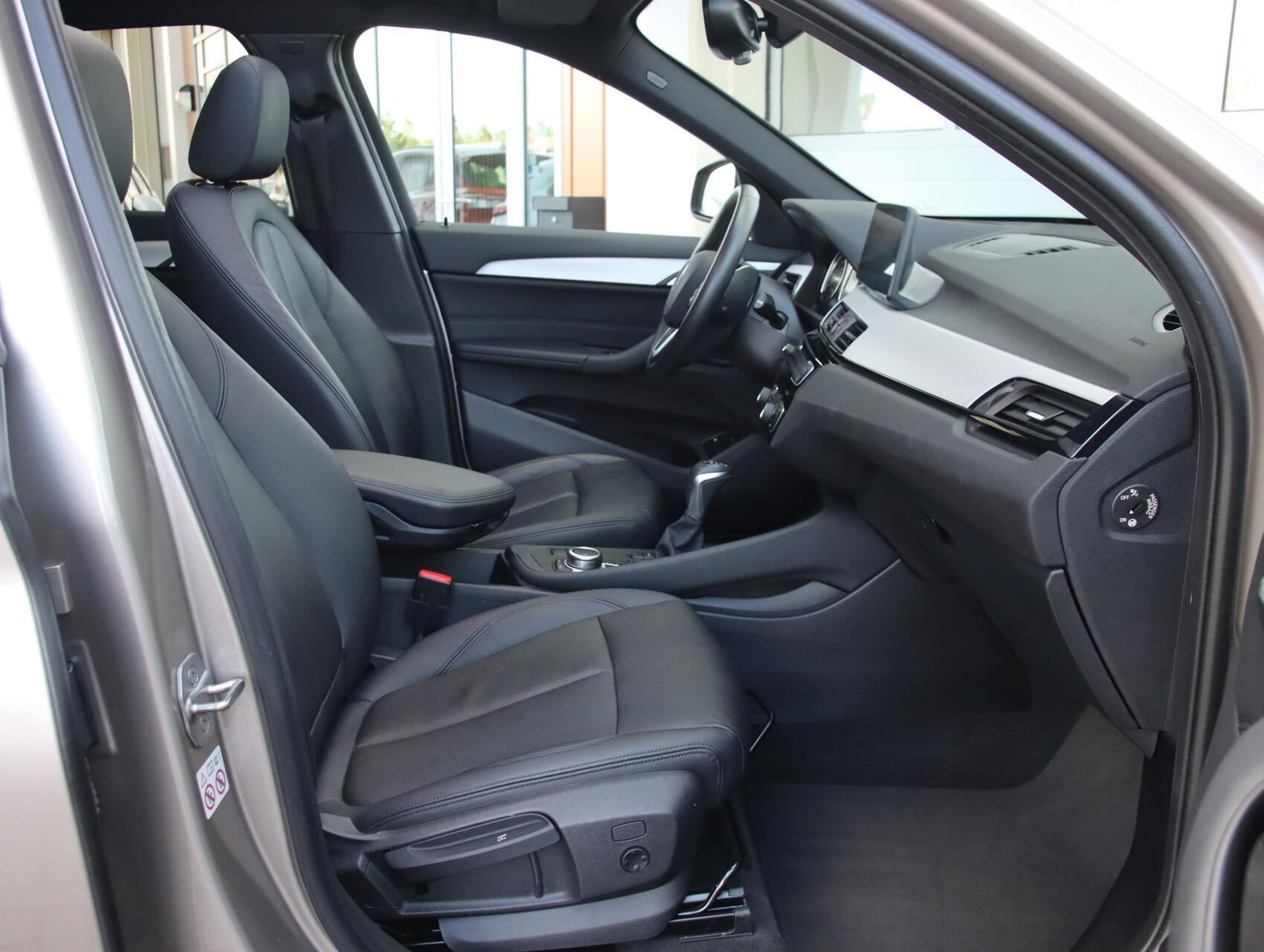Foto van BMW X1 Xdrive25e