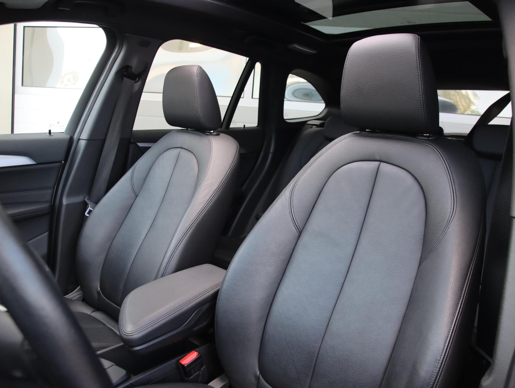 Foto van BMW X1 Xdrive25e