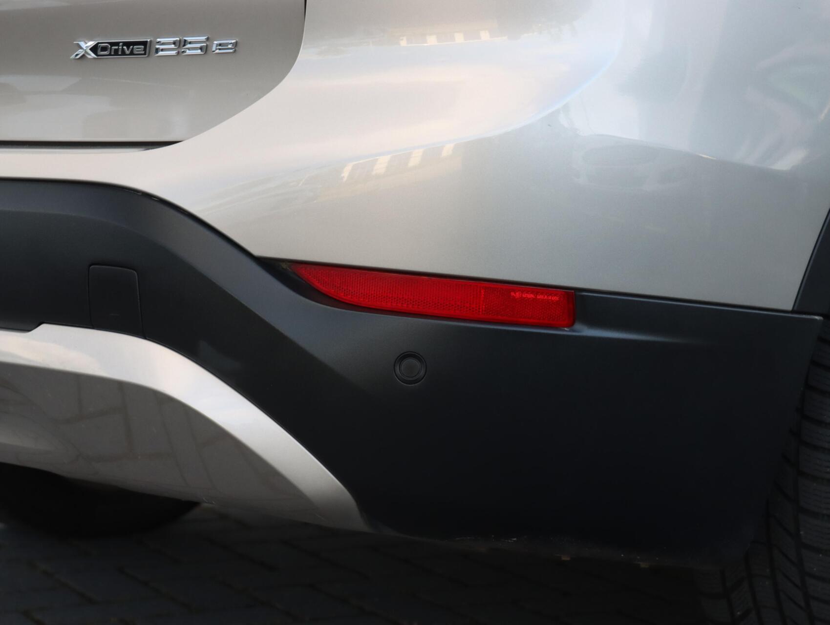 Foto van BMW X1 Xdrive25e