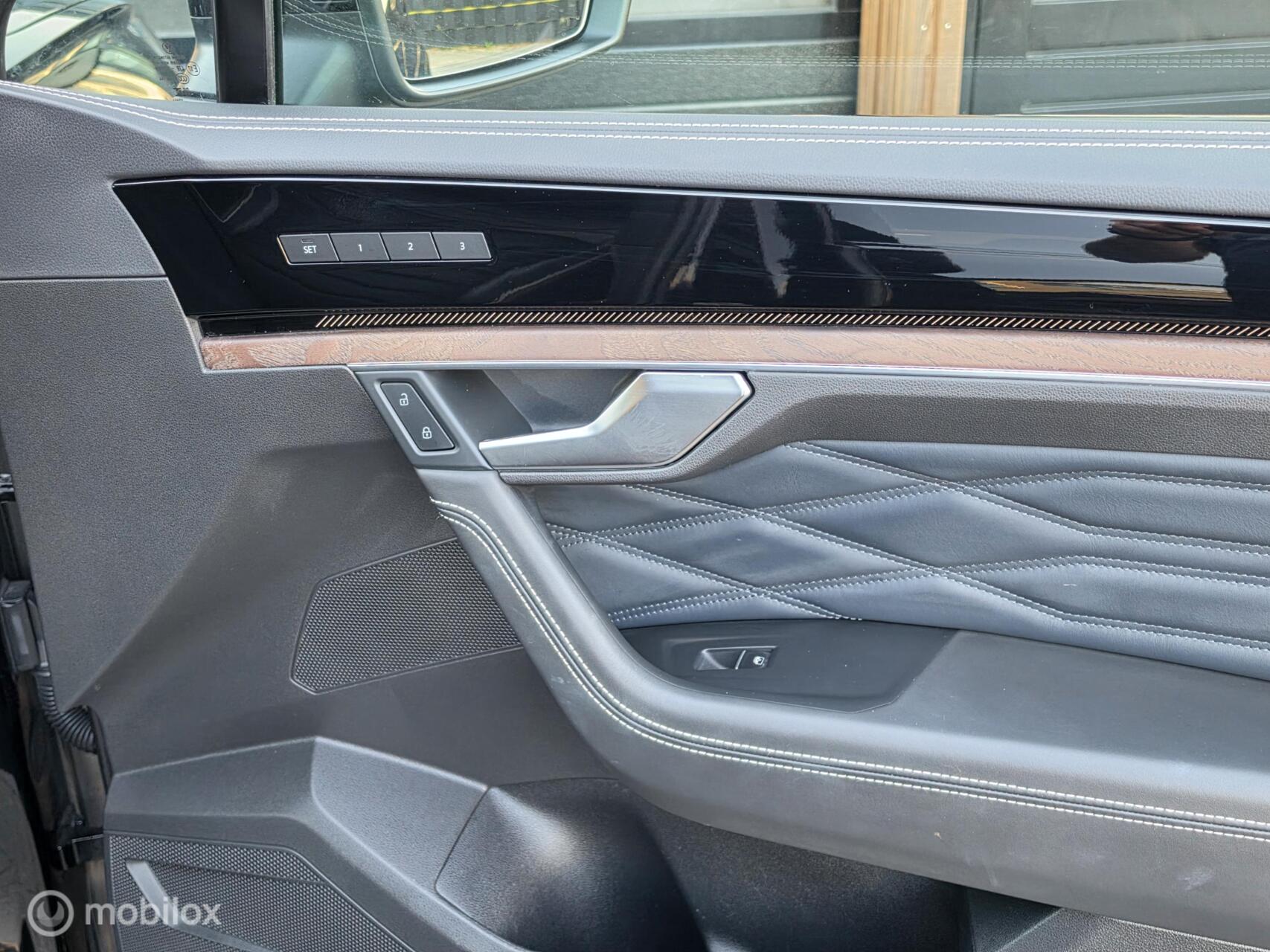 Foto van Volkswagen Touareg Ehybrid
