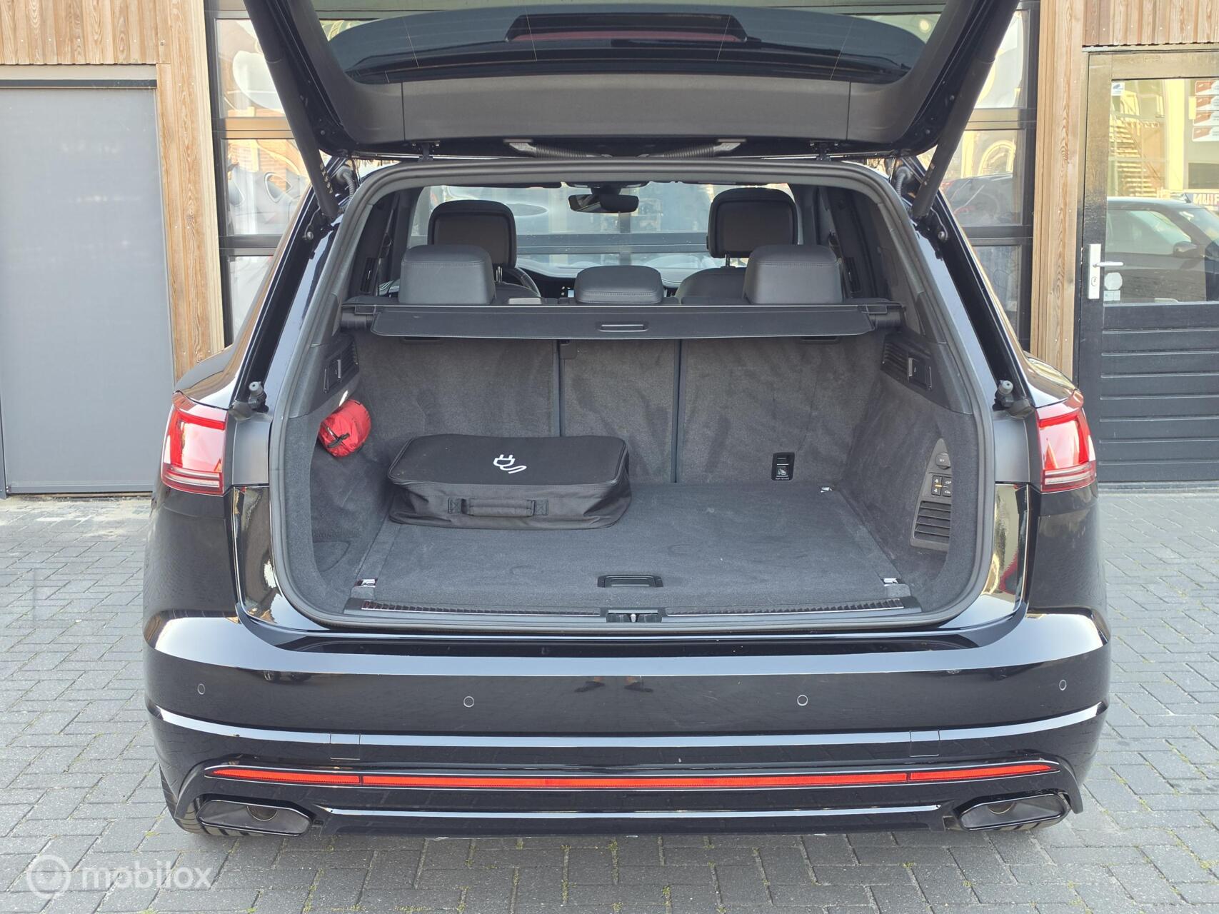 Foto van Volkswagen Touareg Ehybrid