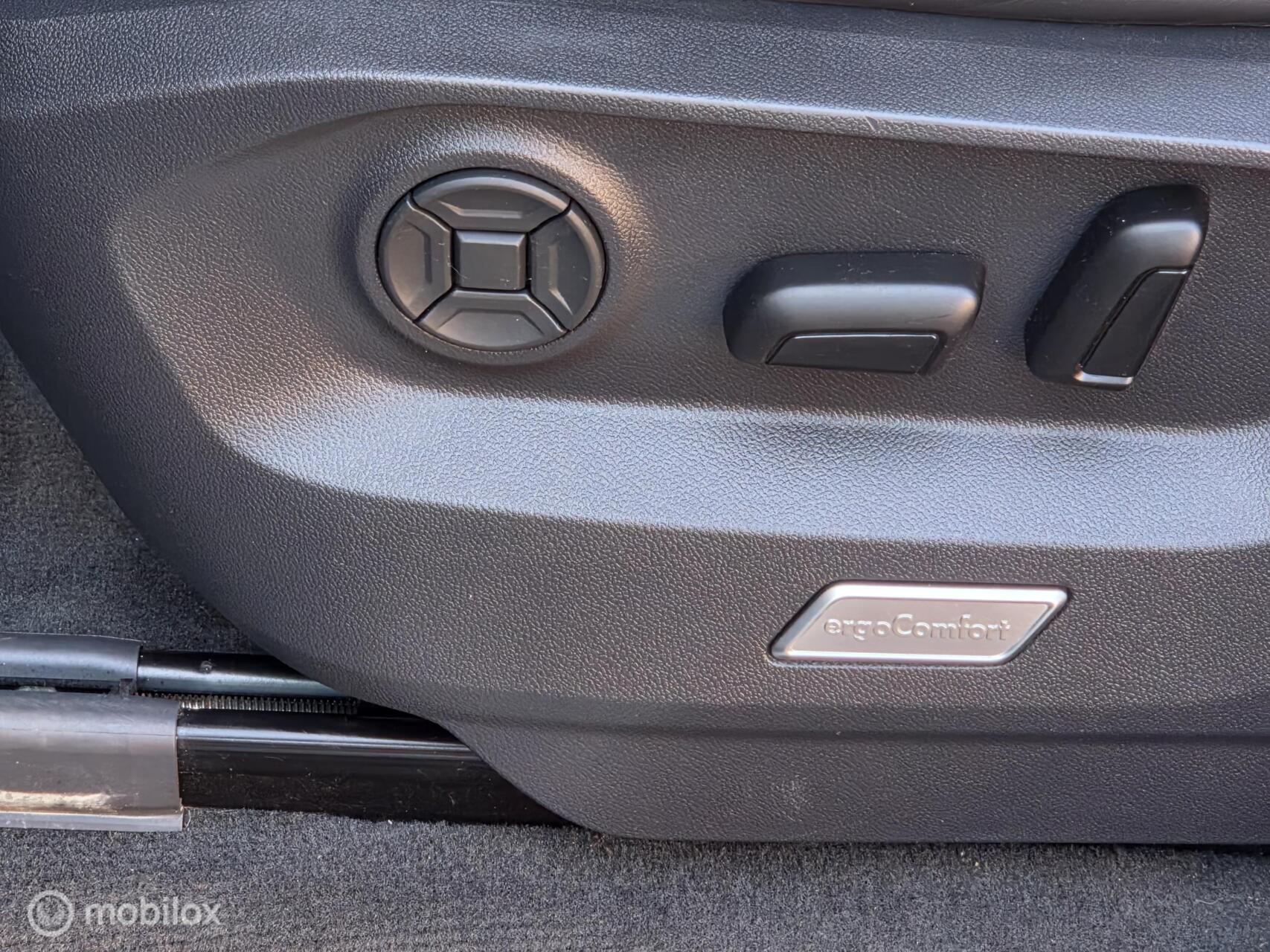 Foto van Volkswagen Touareg Ehybrid
