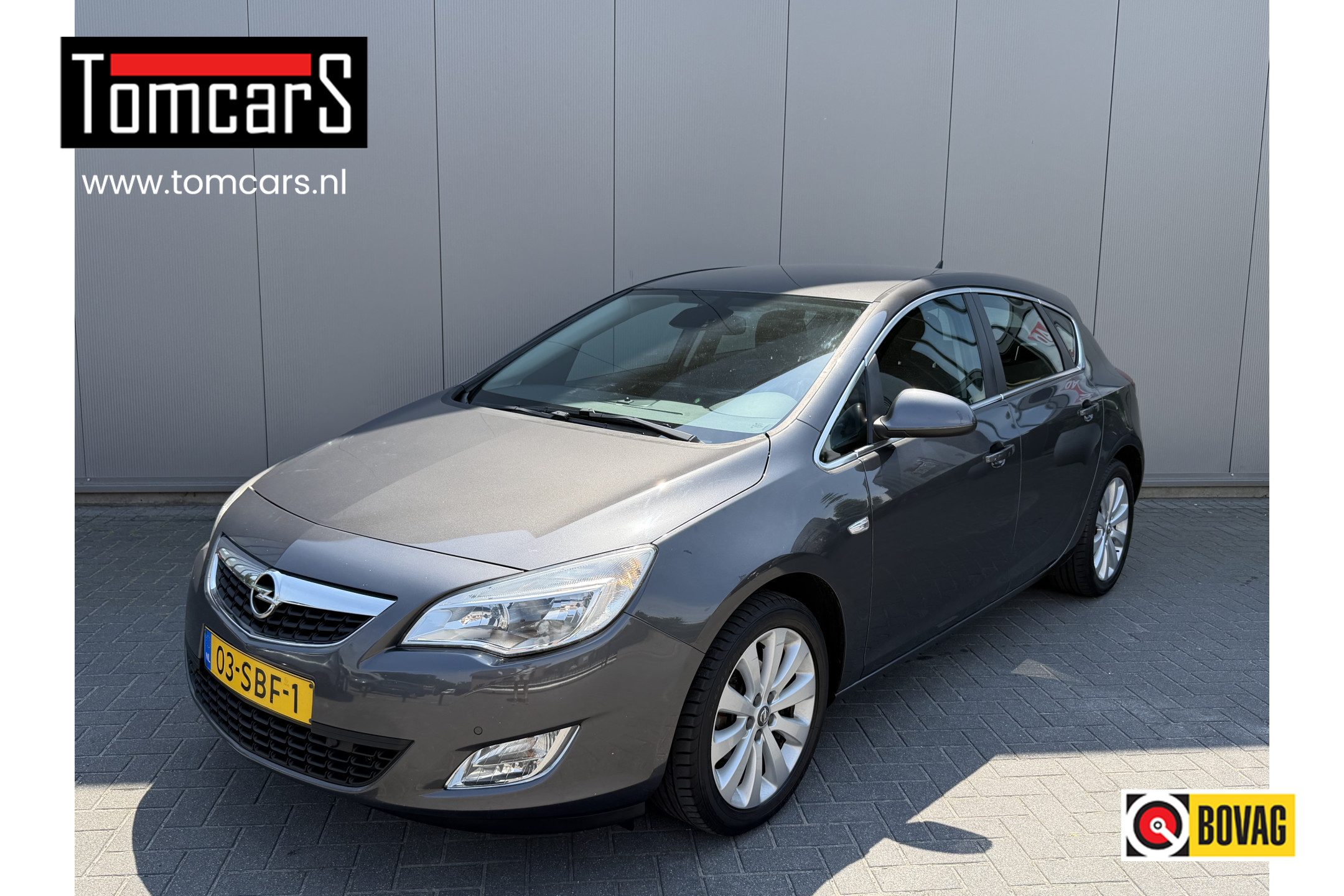 Opel Astra 1.4 Turbo 120PK Cosmo Parkeerhulp/Cruise-control/Climate-control 2011 - voorkant