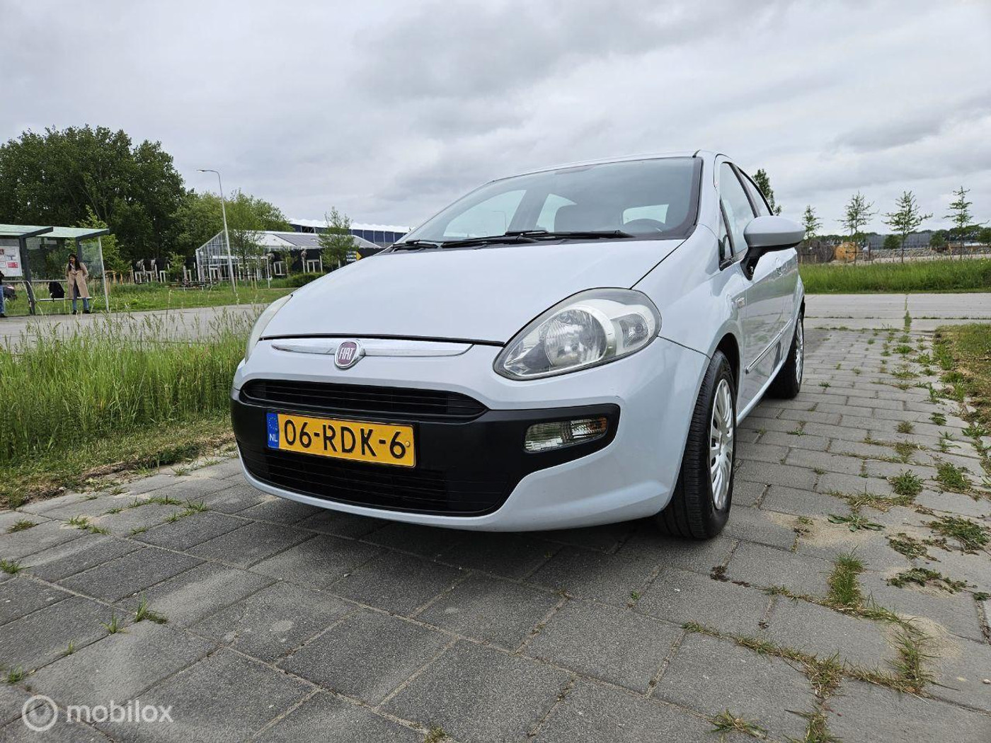 Fiat Fiat Punto 1.3 M-Jet Dynamic 2011 - voorkant