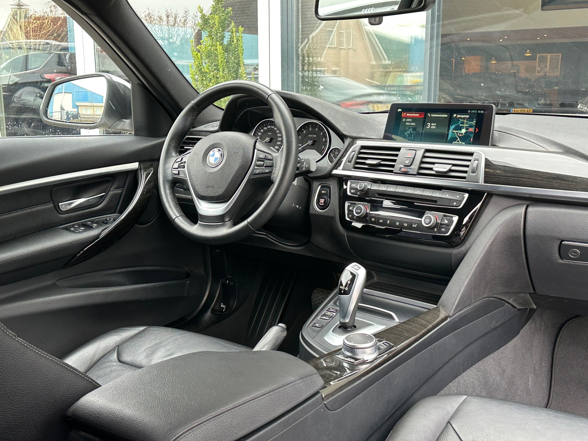 Foto van BMW 318i