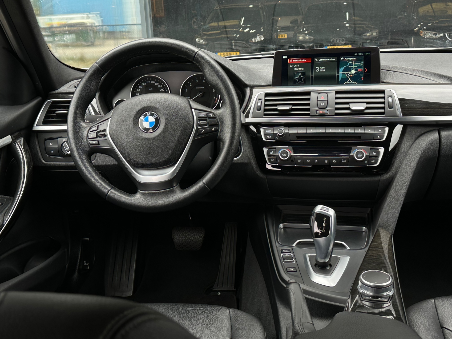 Foto van BMW 318i