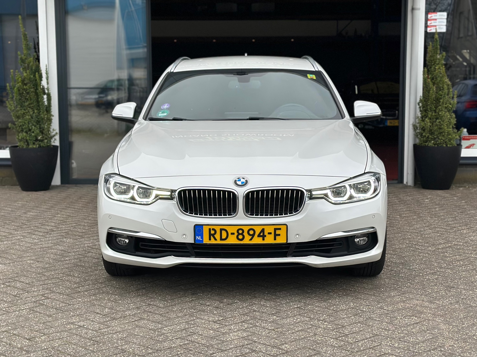 Foto van BMW 318i