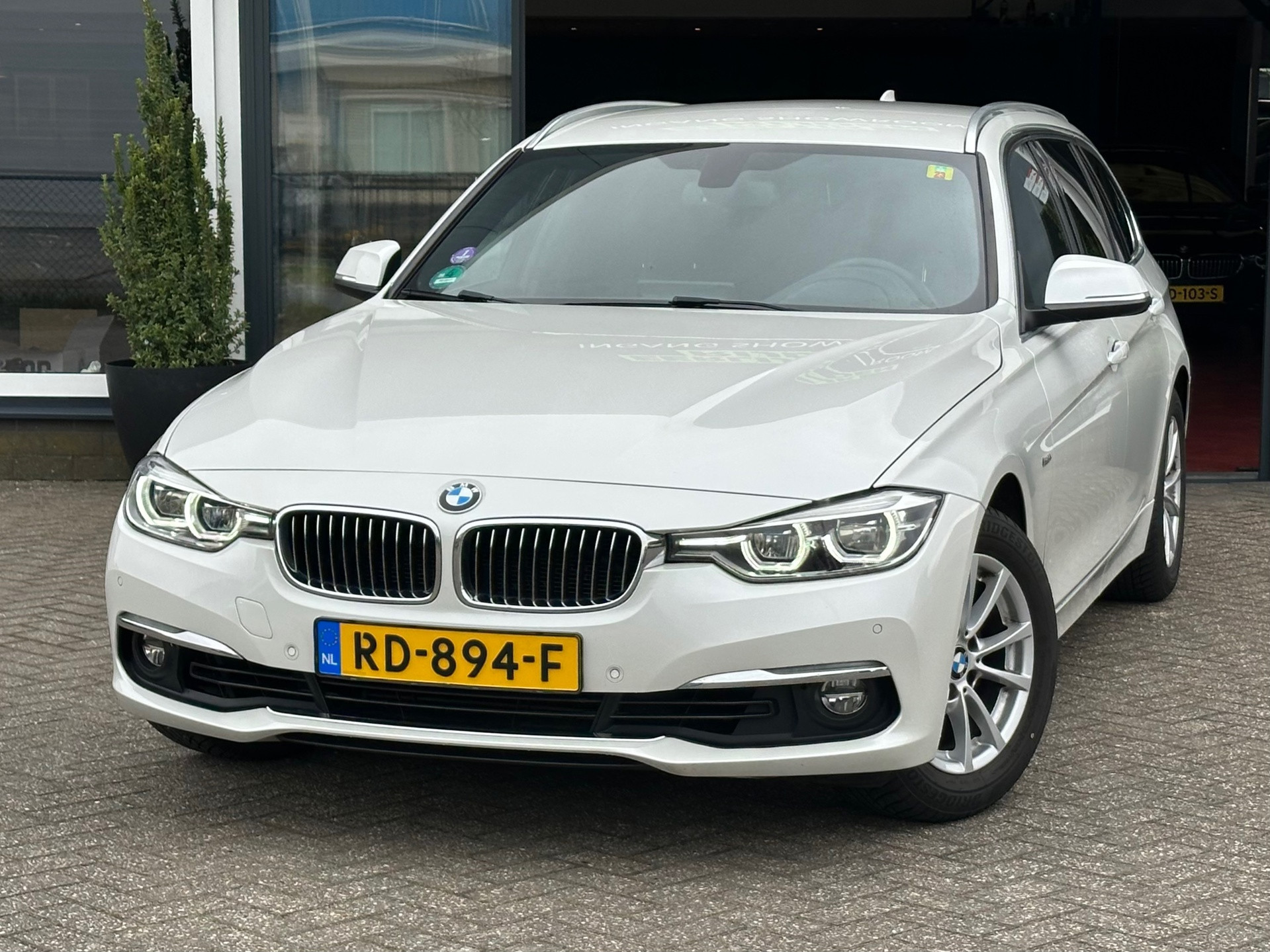 Foto van BMW 318i