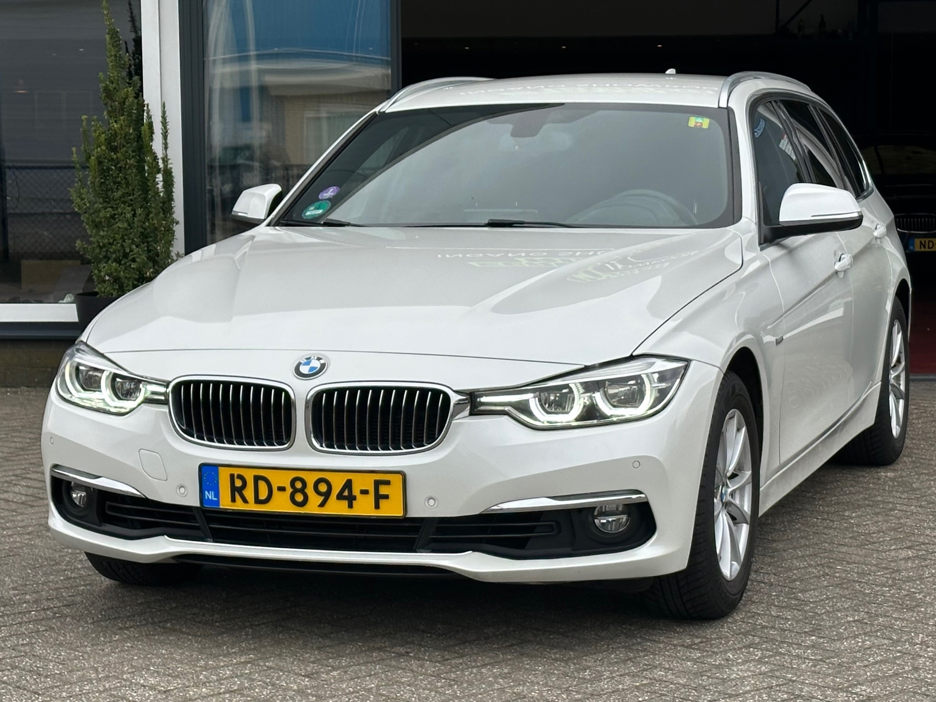 Foto van BMW 318i