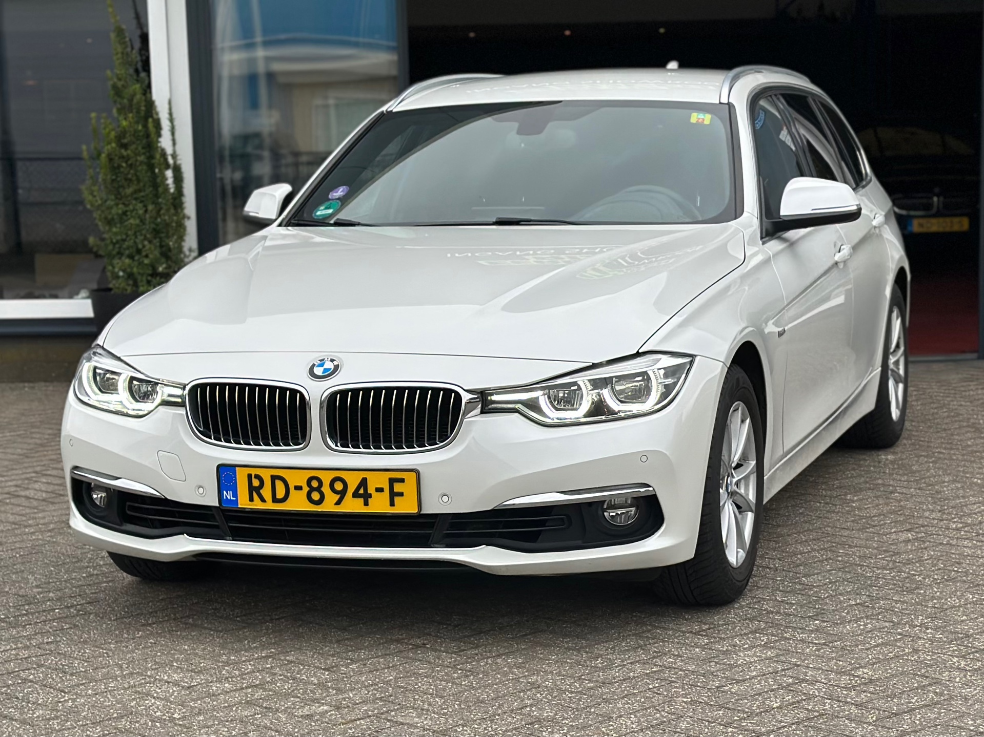 Foto van BMW 318i