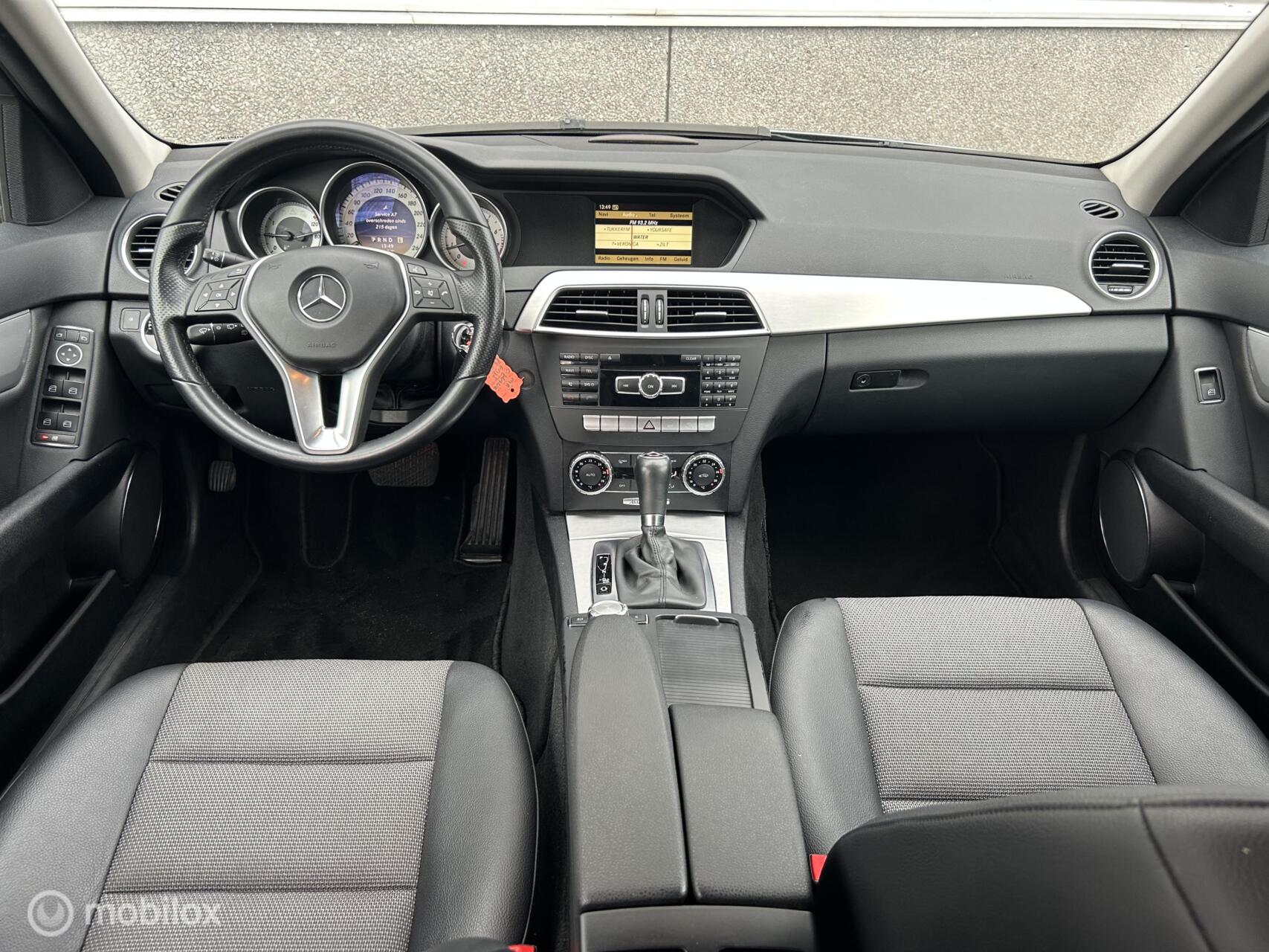 Foto van Mercedes-Benz C 180
