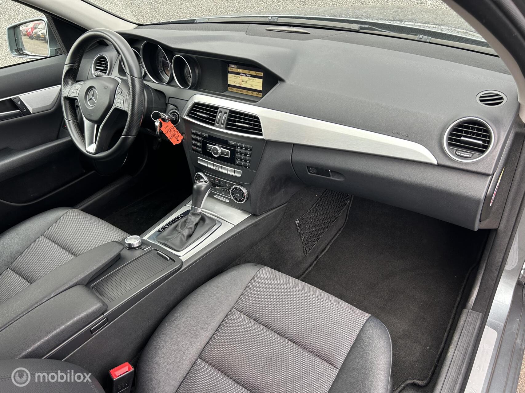 Foto van Mercedes-Benz C 180
