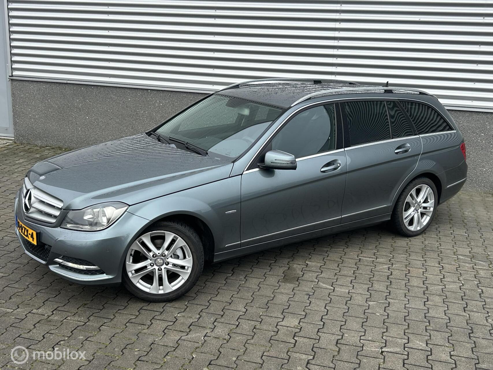 Foto van Mercedes-Benz C 180